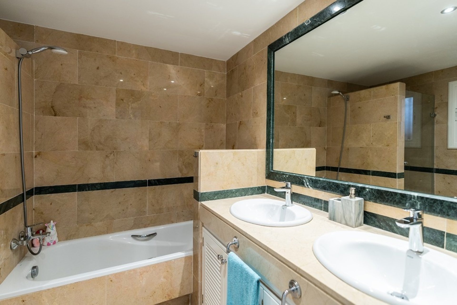 Rynek wtórny - apartment - Marbella - Elviria