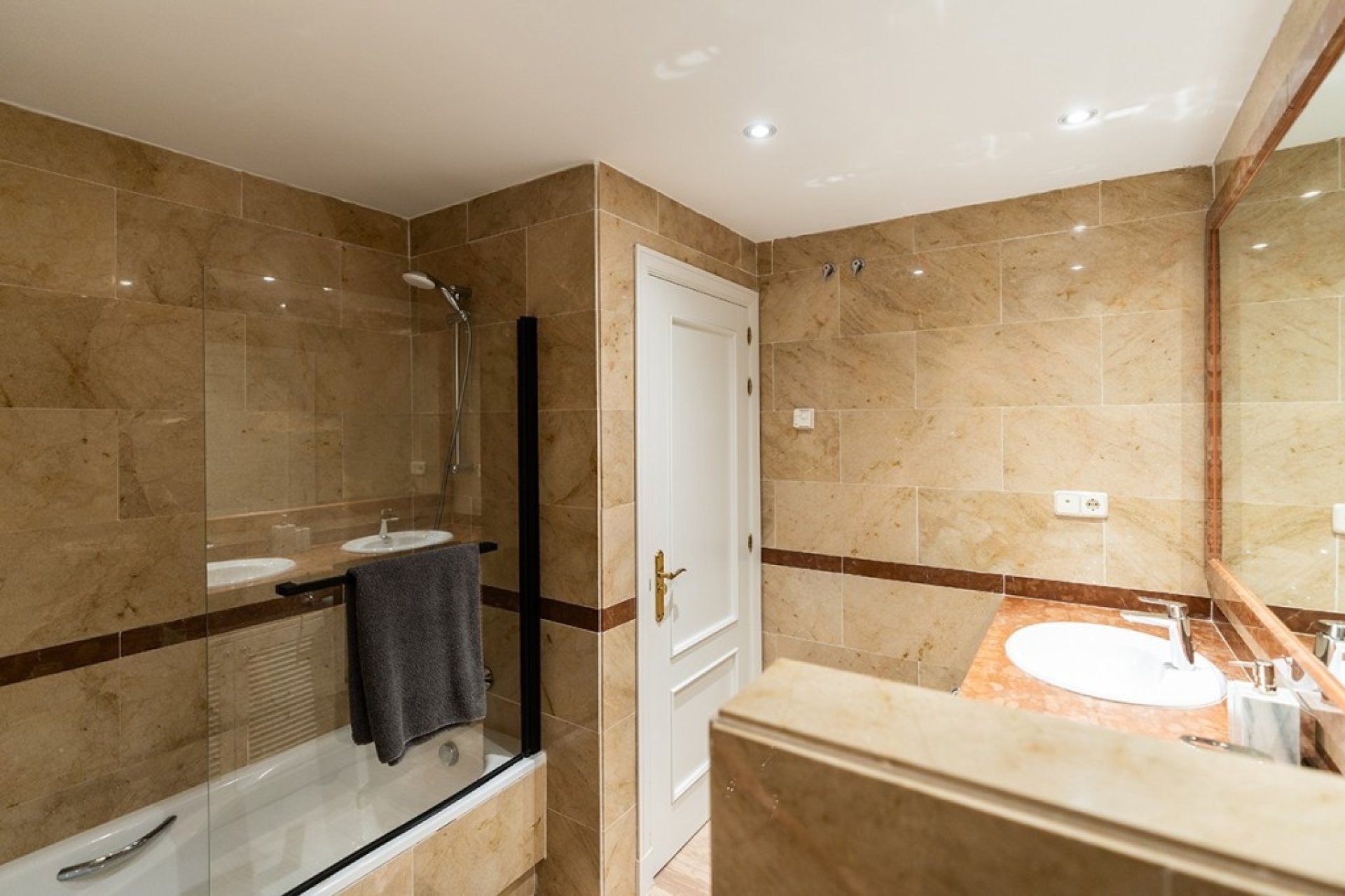 Rynek wtórny - apartment - Marbella - Elviria
