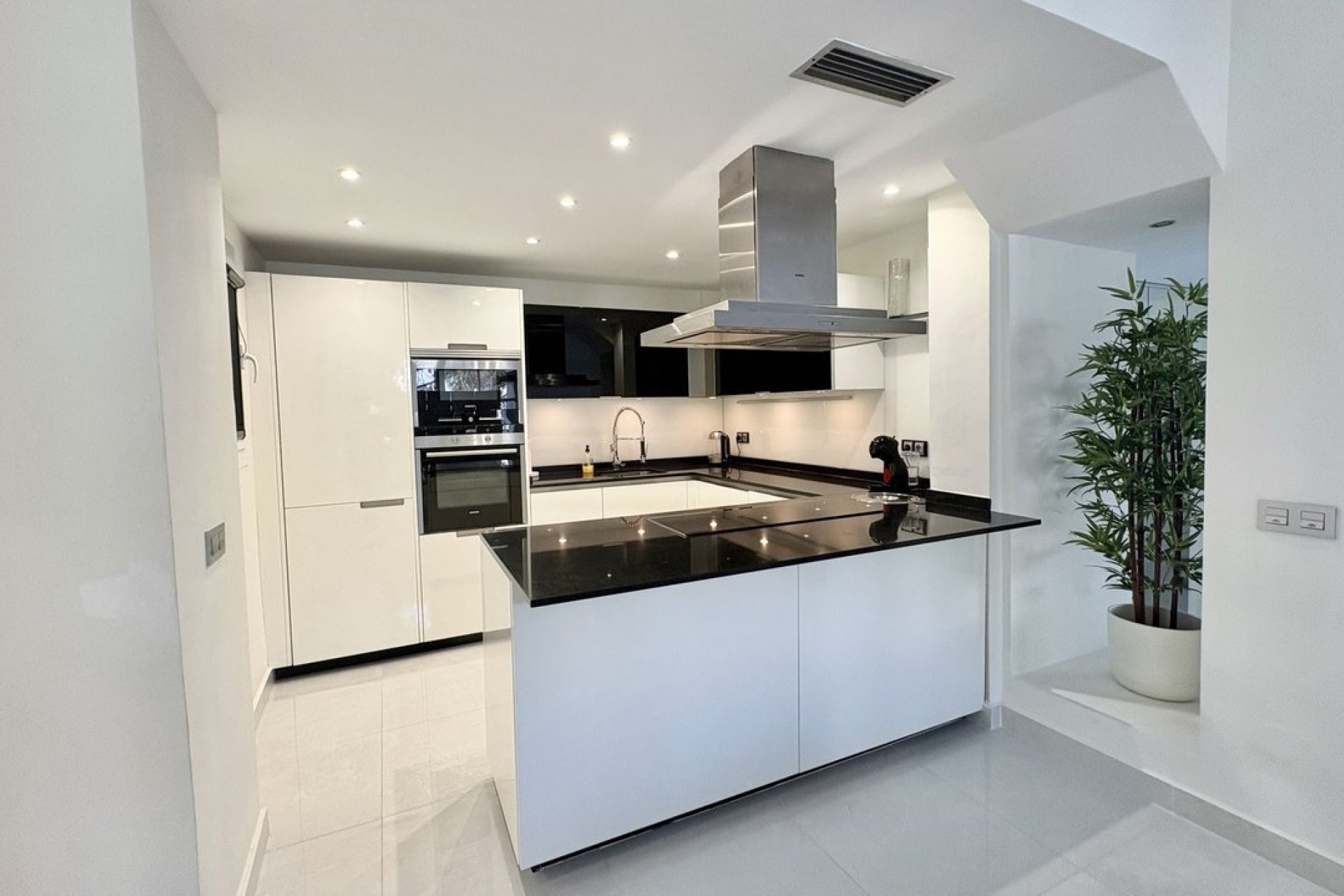 Rynek wtórny - apartment - Marbella - Elviria