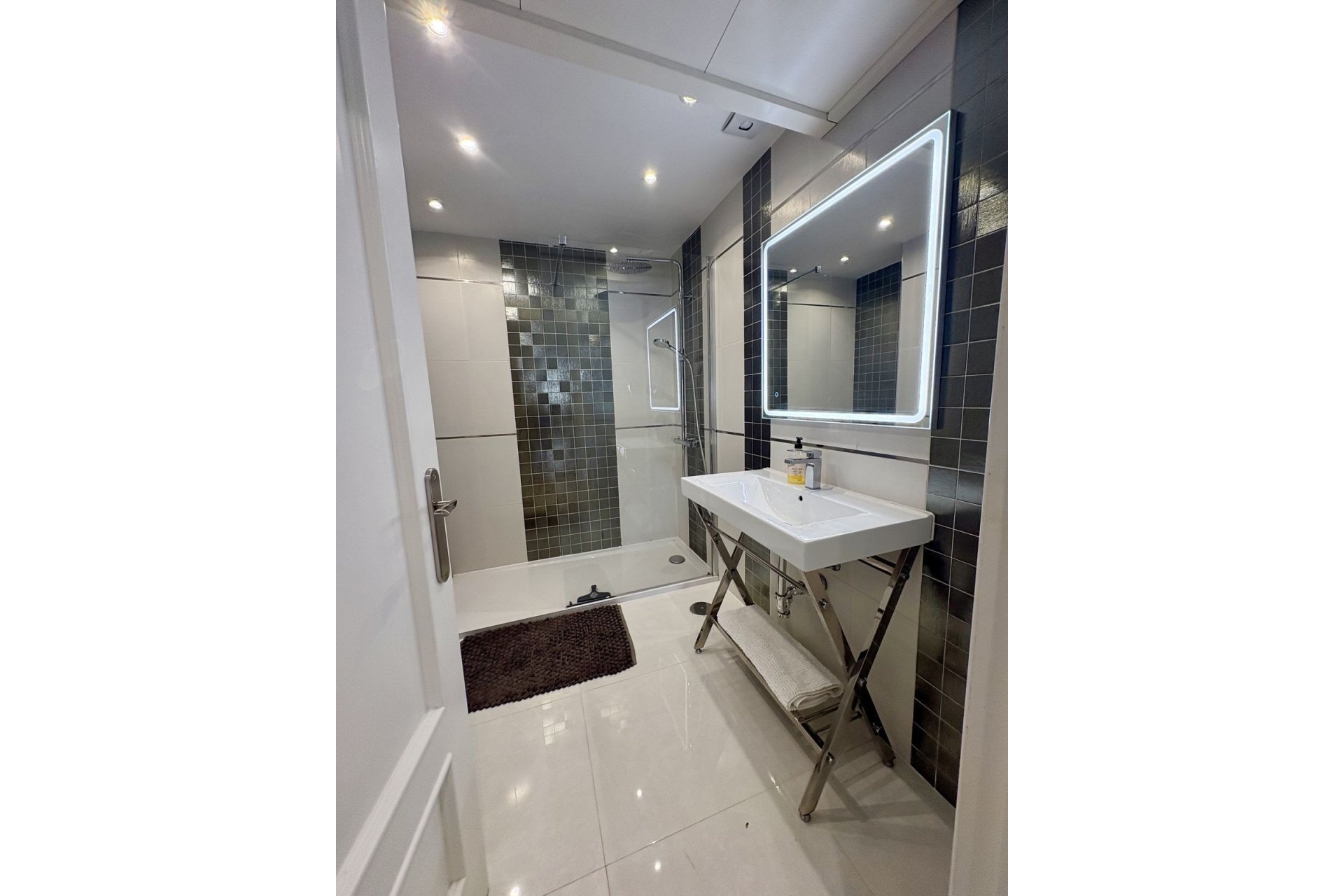 Rynek wtórny - apartment - Marbella - Elviria