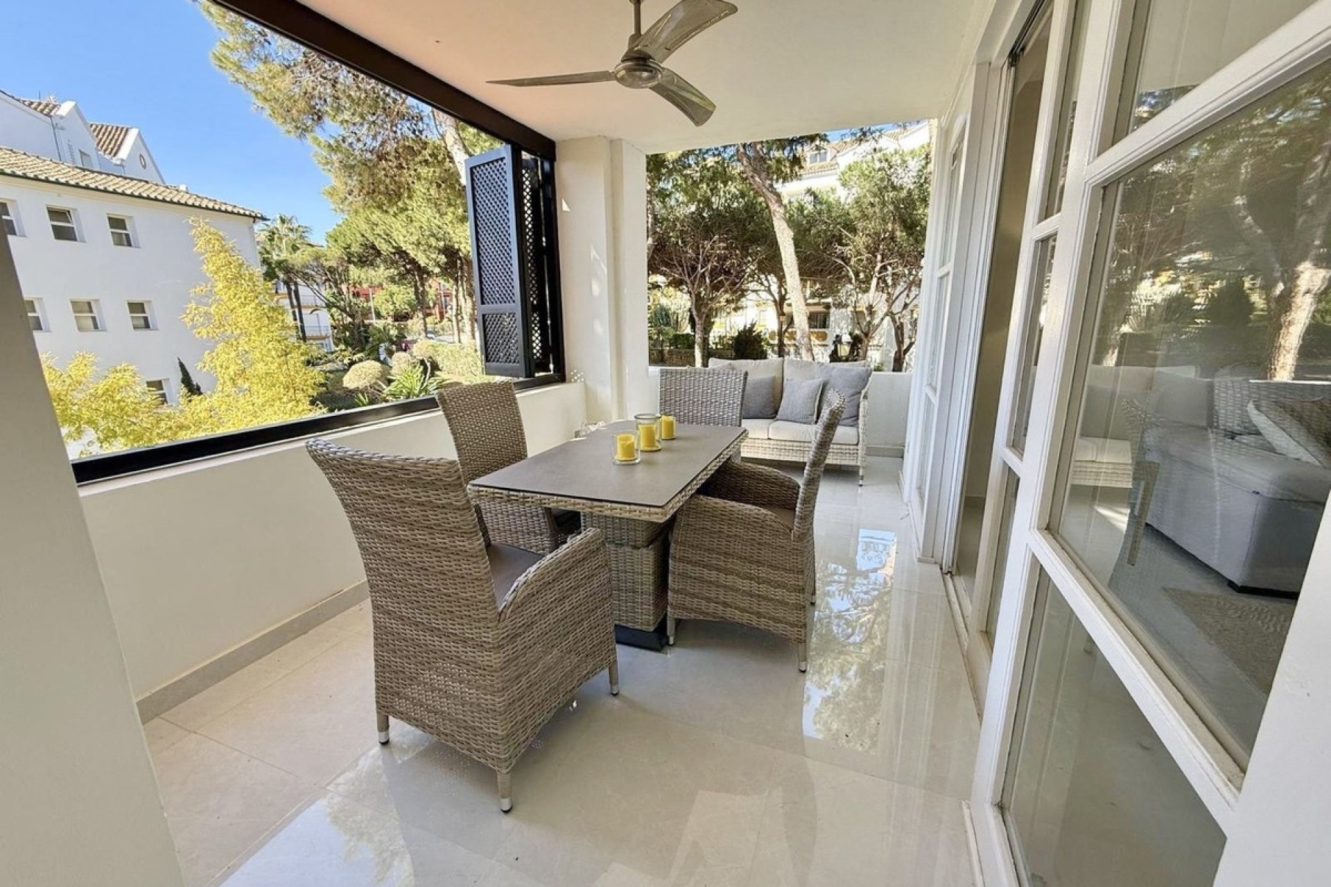 Rynek wtórny - apartment - Marbella - Elviria