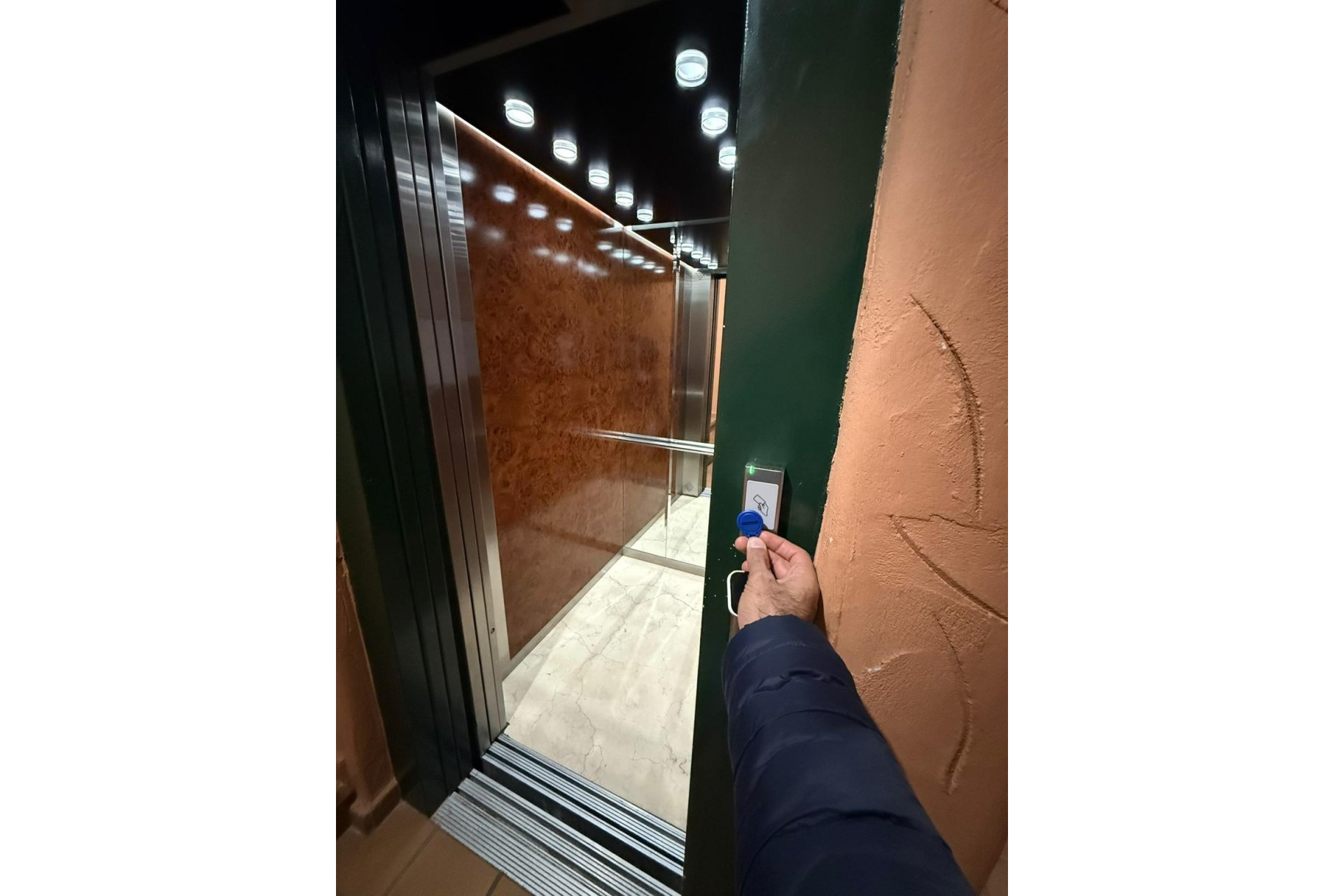 Rynek wtórny - apartment - Marbella - Elviria