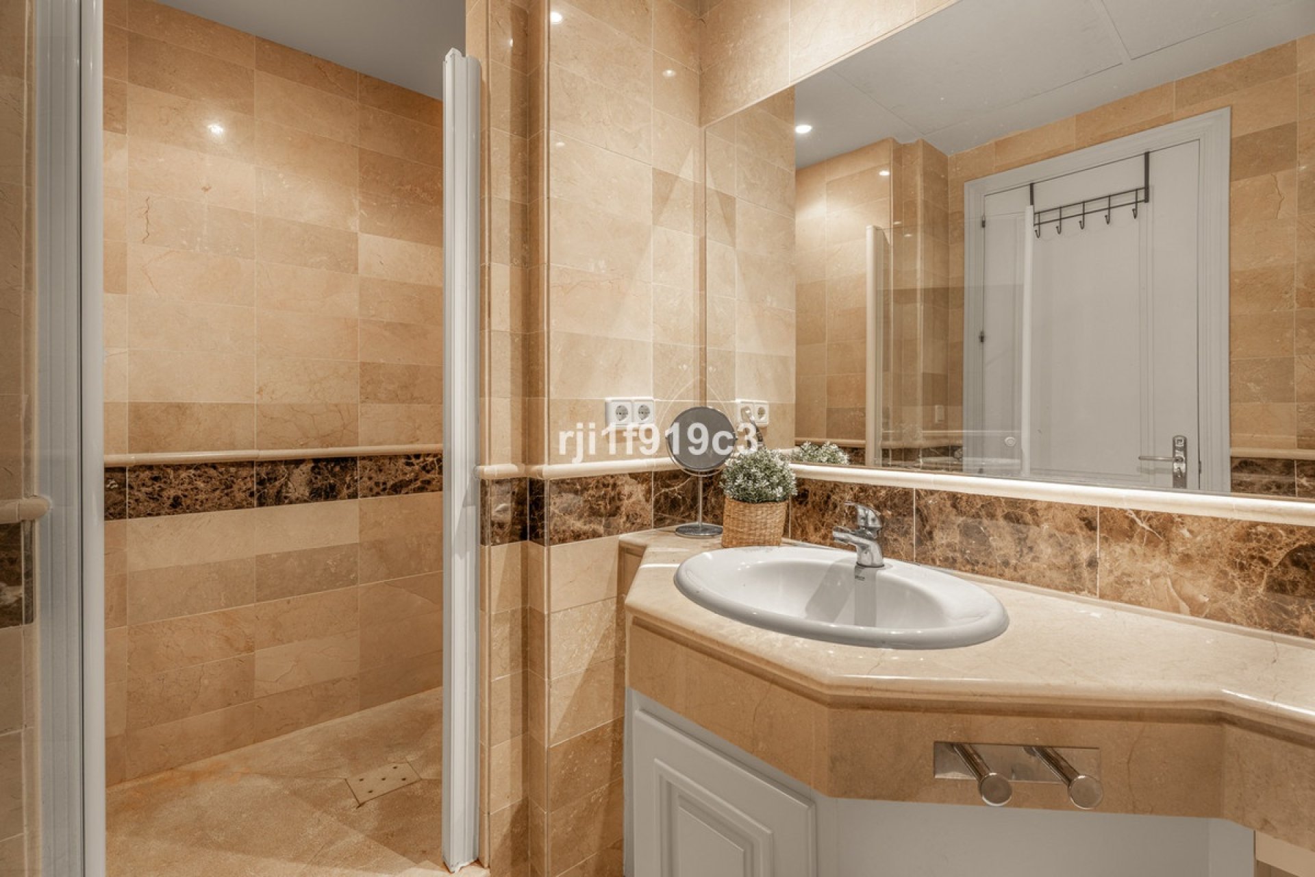 Rynek wtórny - apartment - Marbella - Elviria