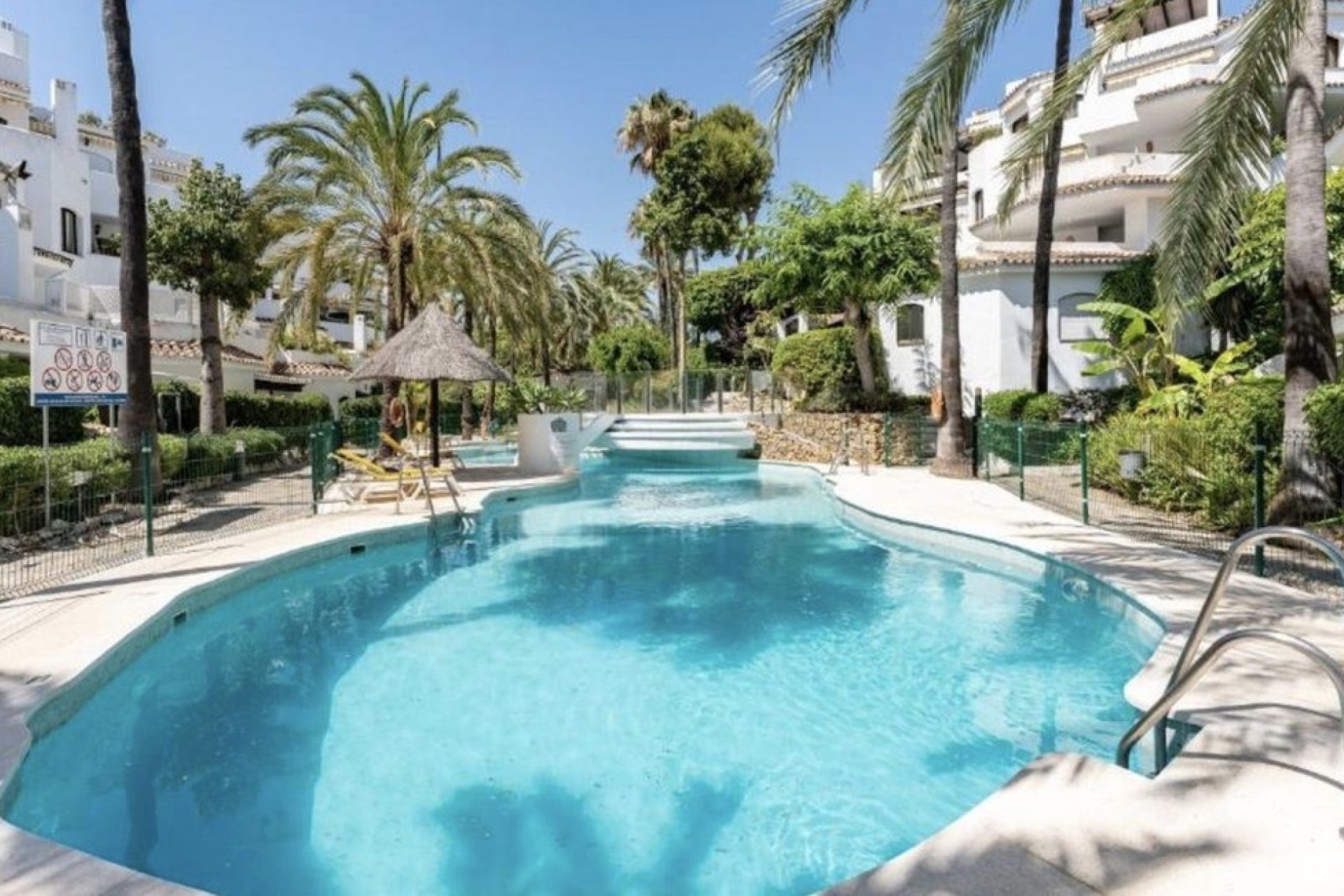 Rynek wtórny - apartment - Marbella - Elviria