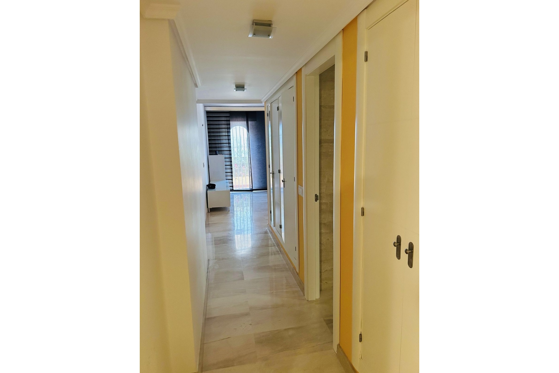 Rynek wtórny - apartment - Marbella - Elviria