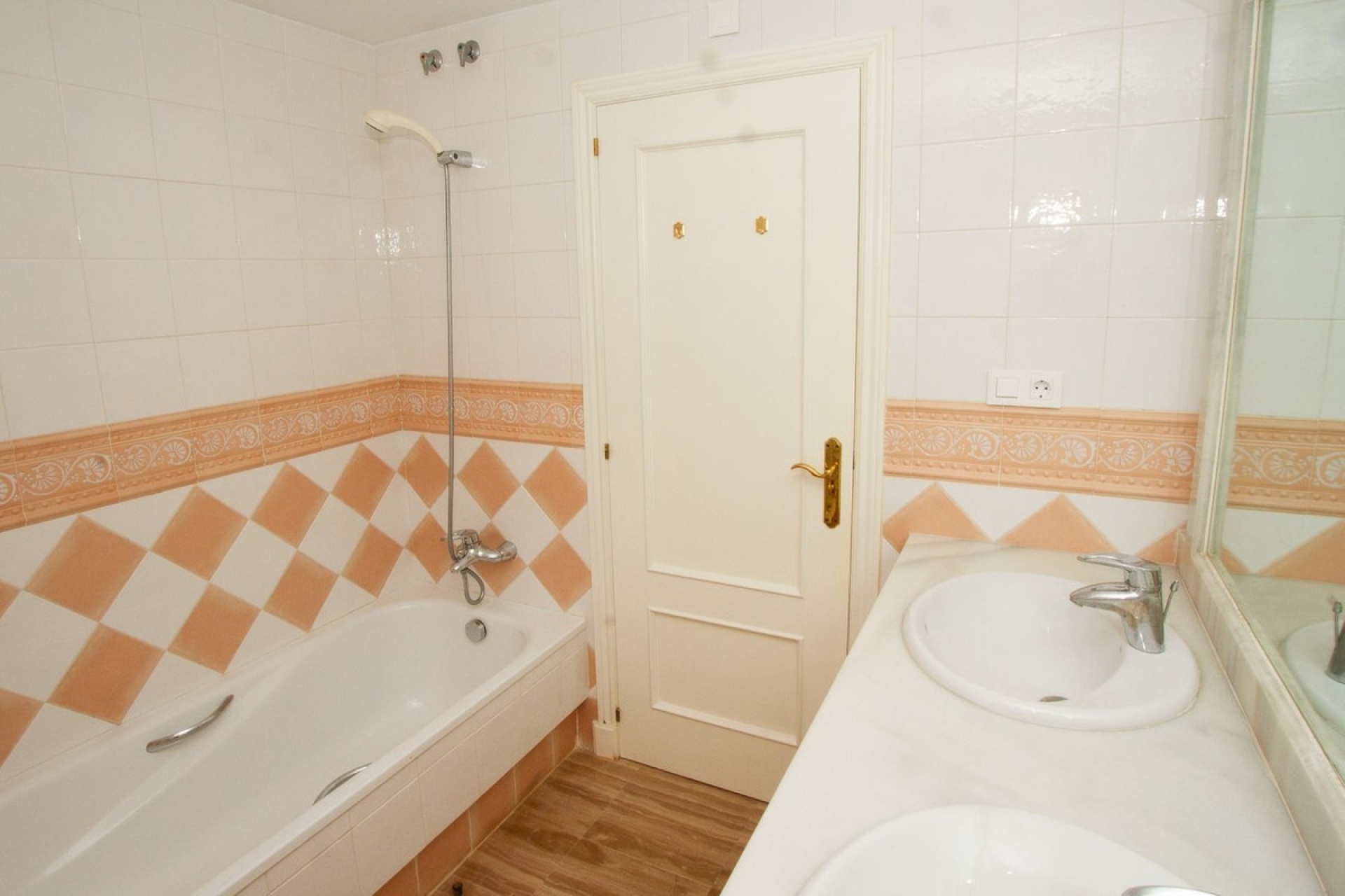 Rynek wtórny - apartment - Marbella - Elviria