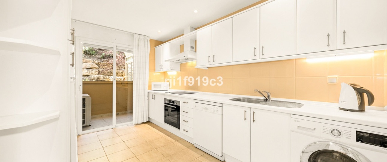 Rynek wtórny - apartment - Marbella - Elviria