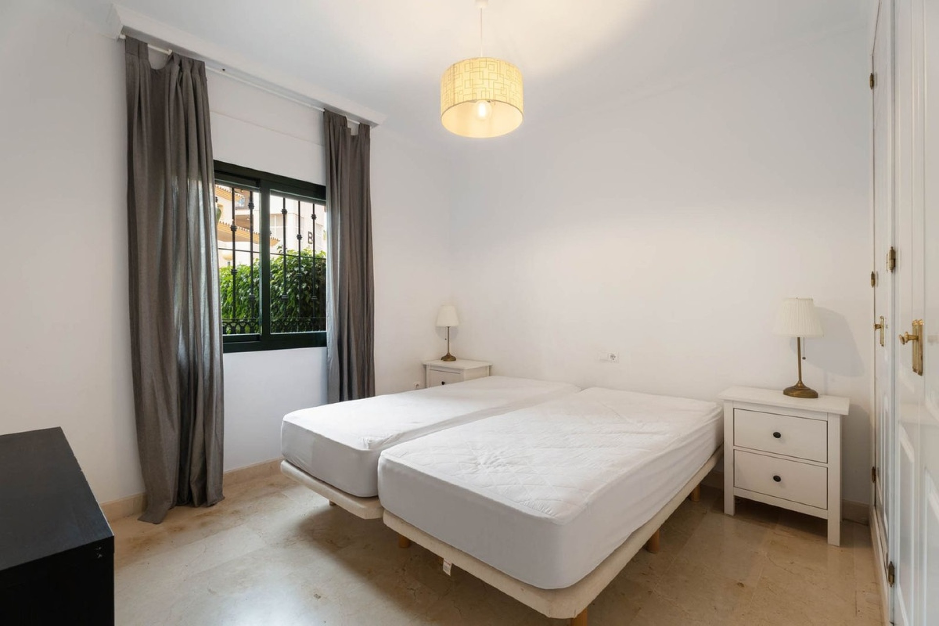 Rynek wtórny - apartment - Marbella - Elviria
