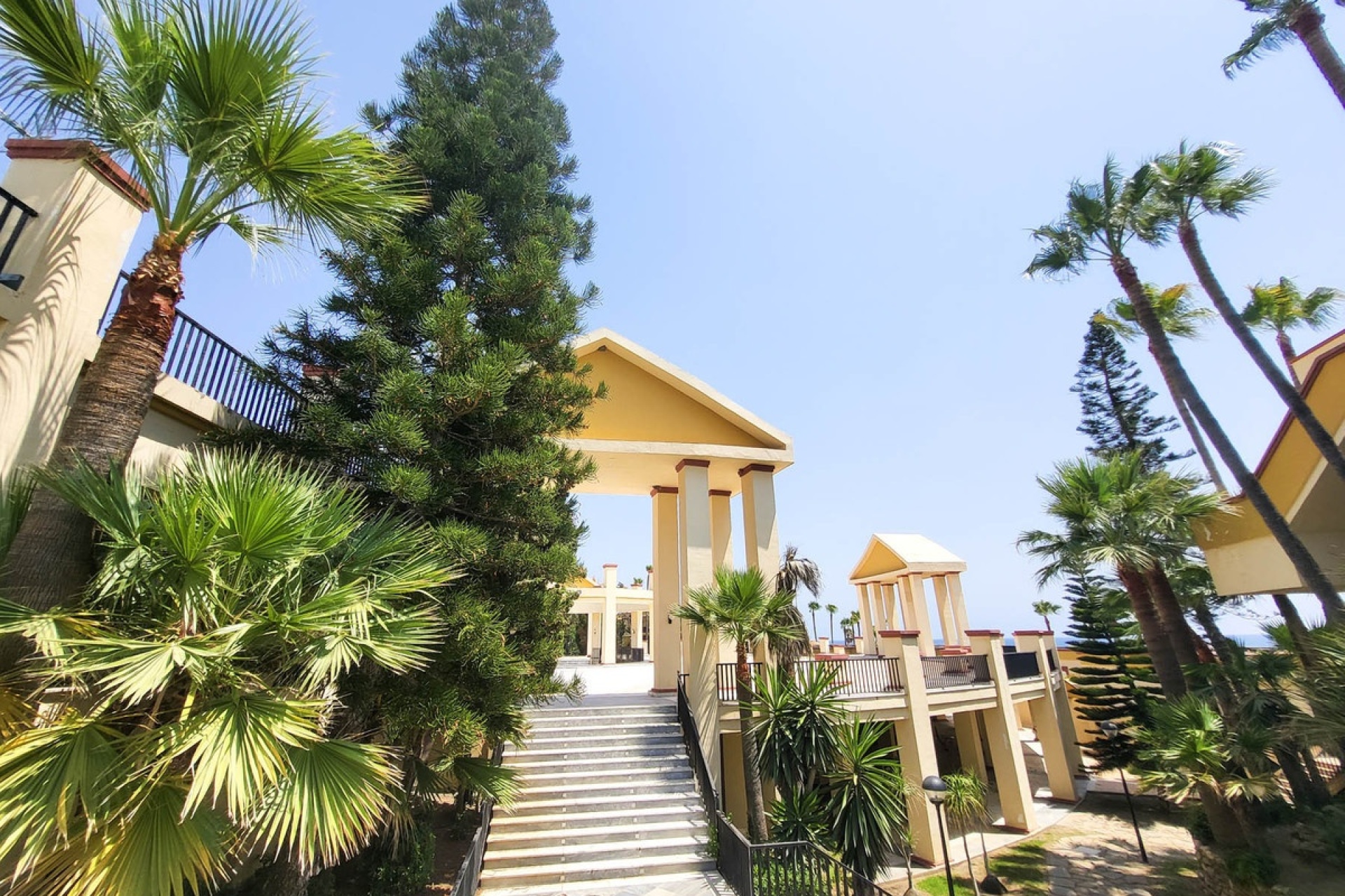 Rynek wtórny - apartment - Marbella - Elviria