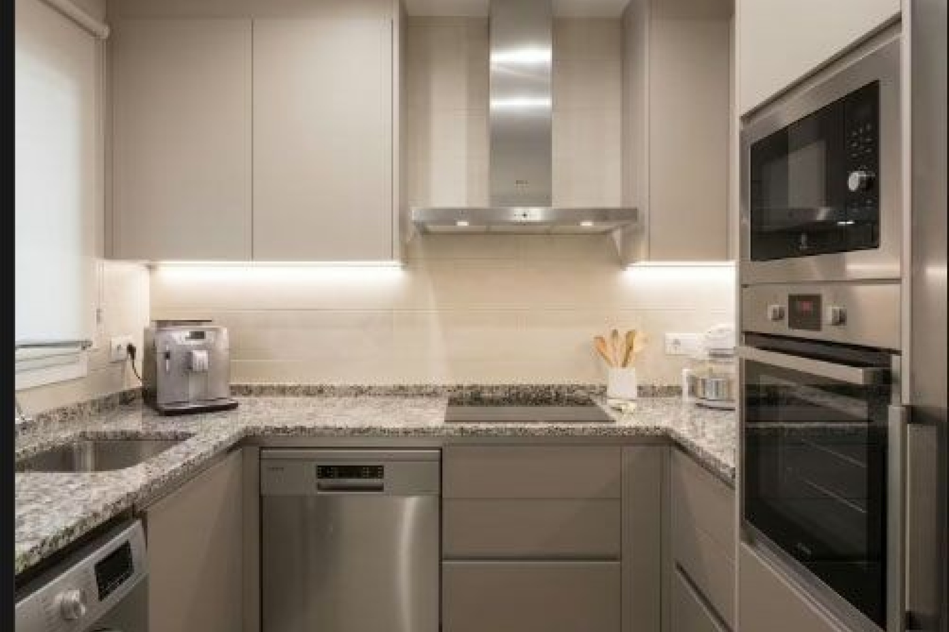 Rynek wtórny - apartment - Marbella - Elviria