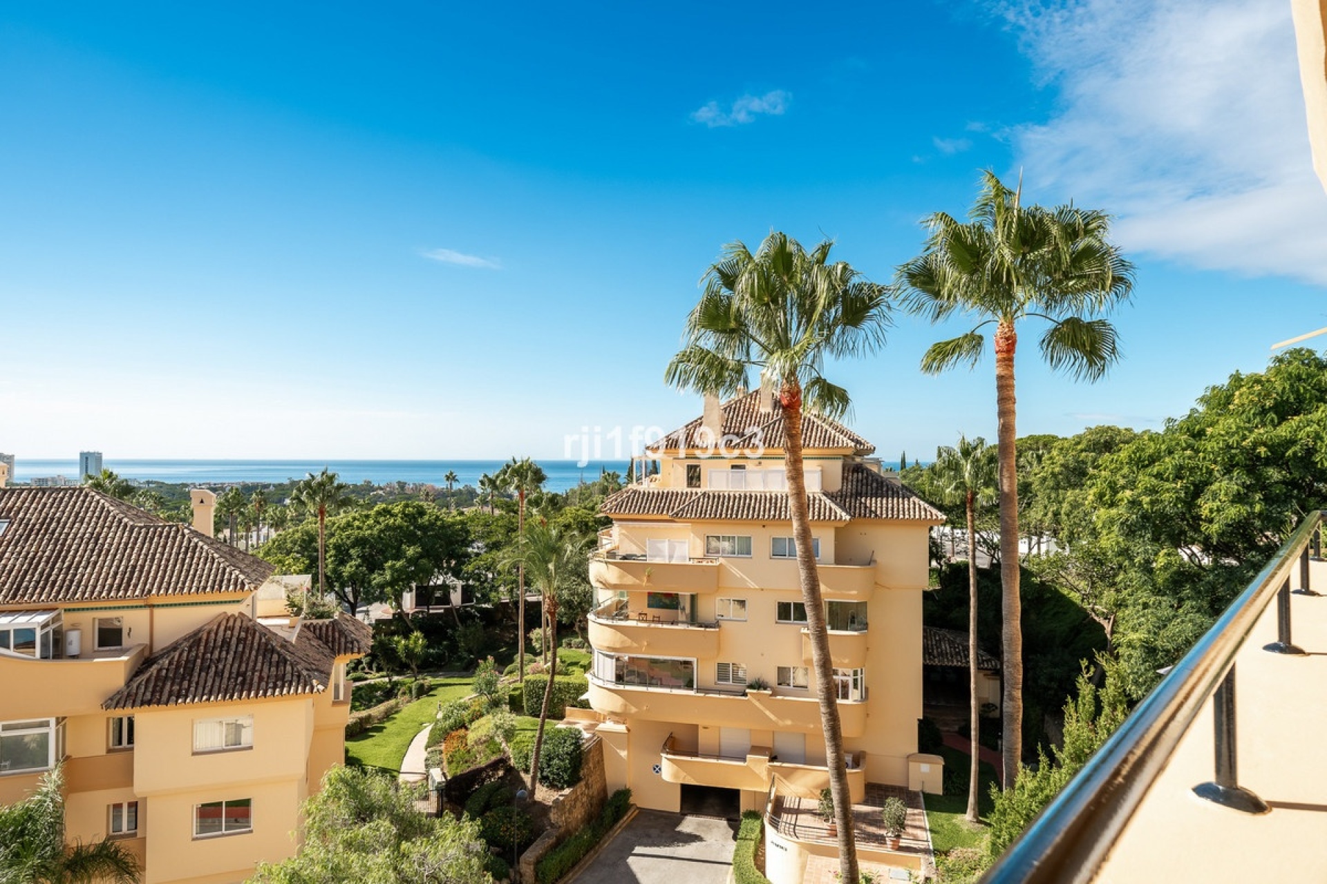 Rynek wtórny - apartment - Marbella - Elviria