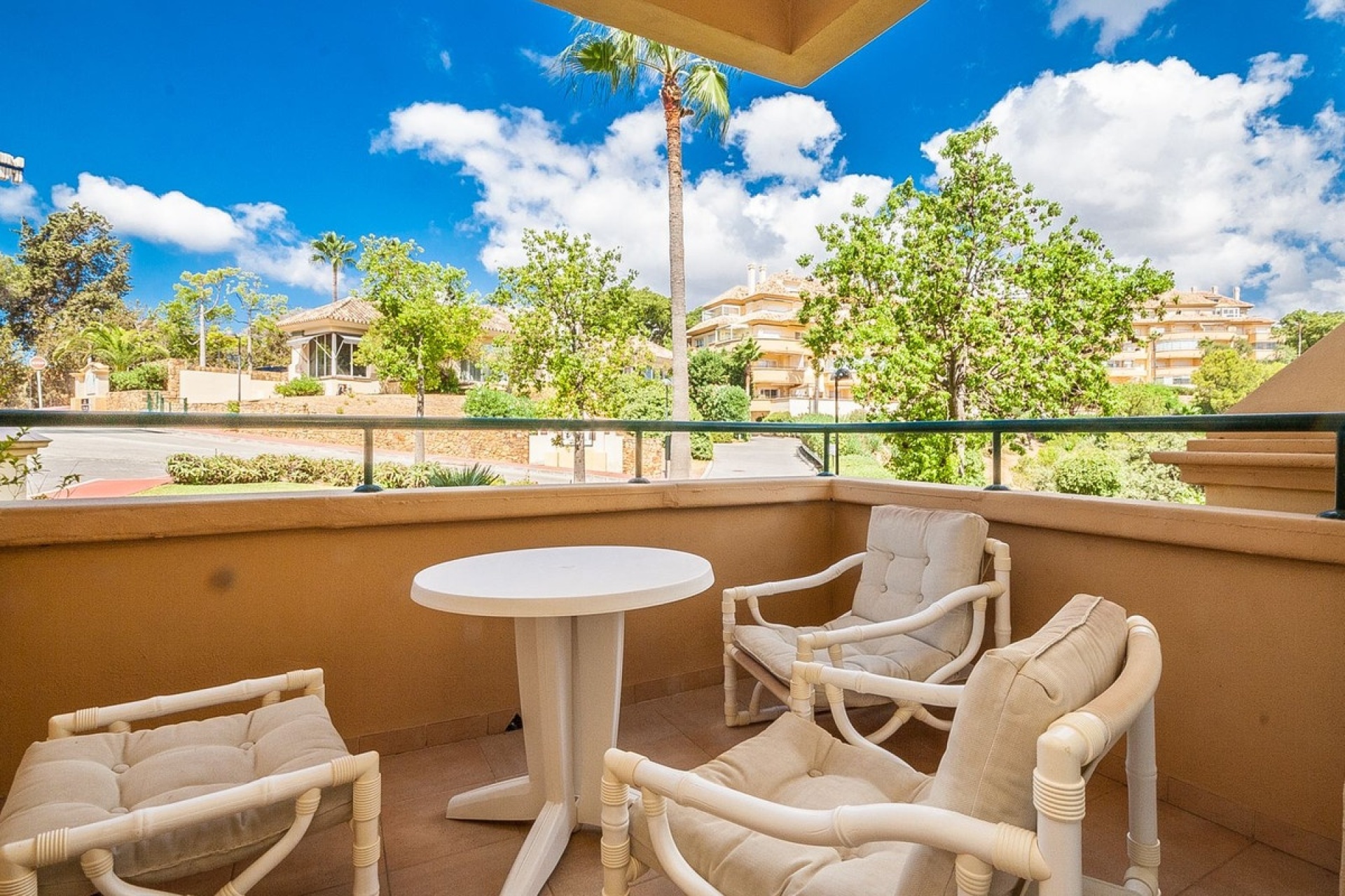 Rynek wtórny - apartment - Marbella - Elviria