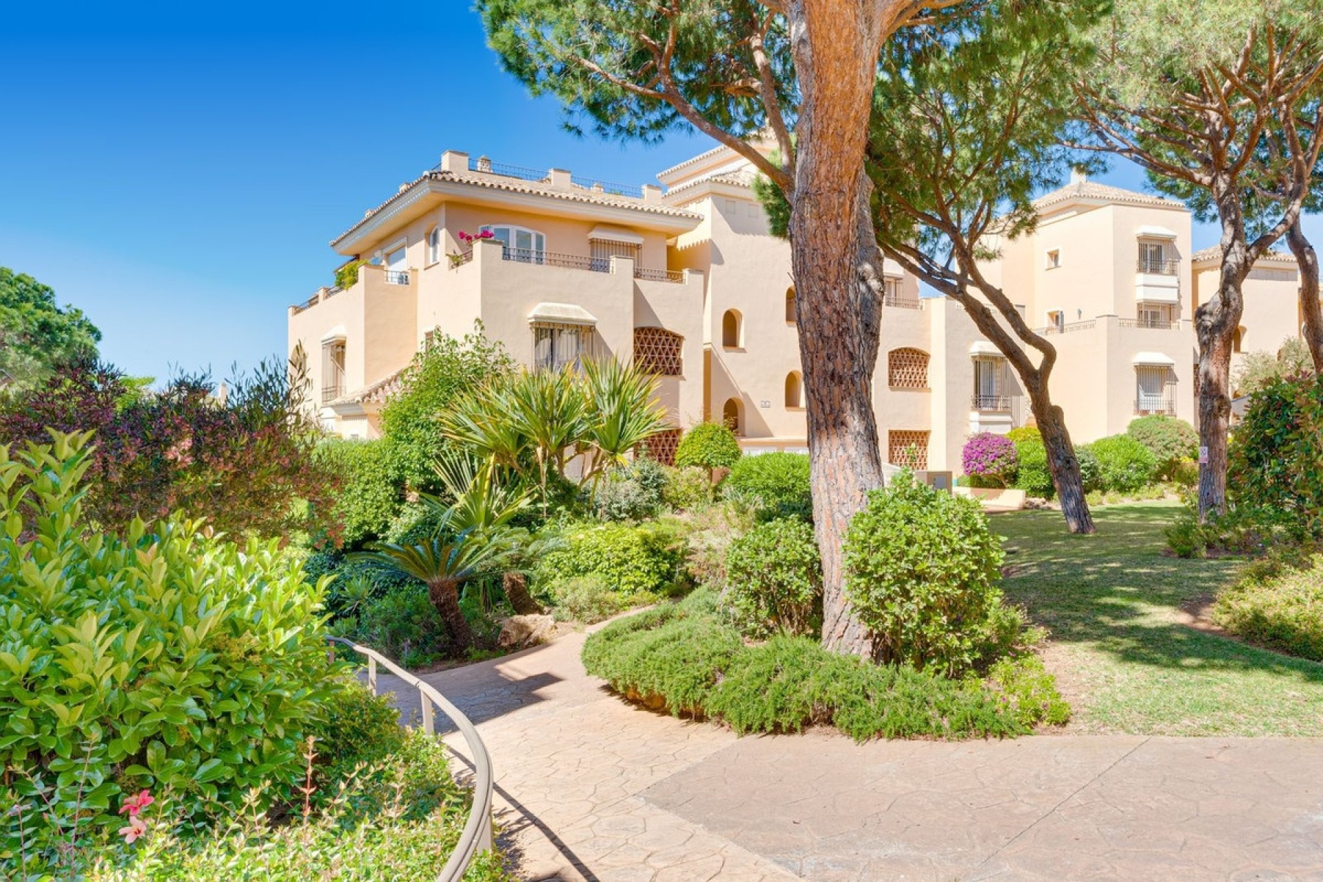 Rynek wtórny - apartment - Marbella - Elviria