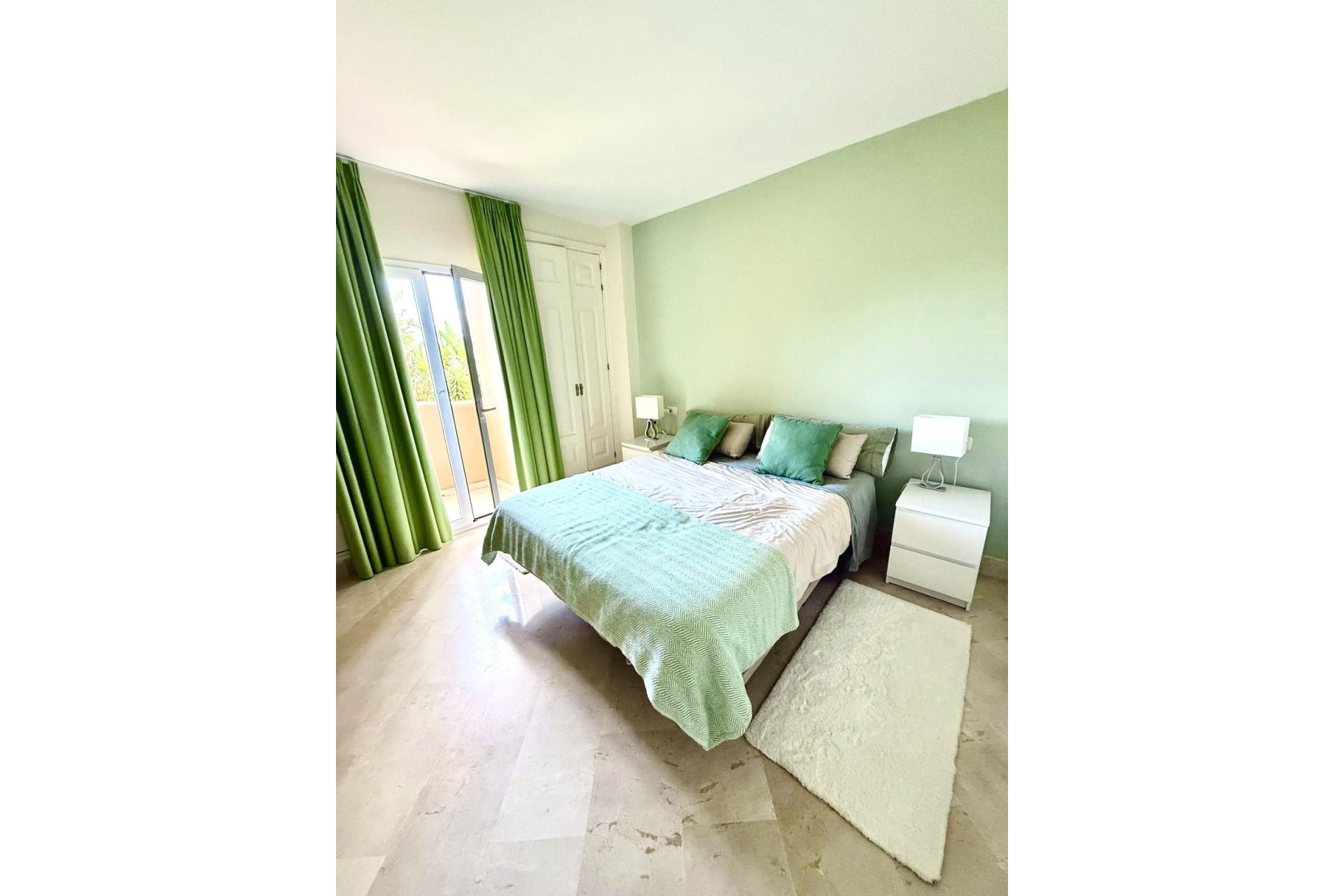 Rynek wtórny - apartment - Marbella - Elviria