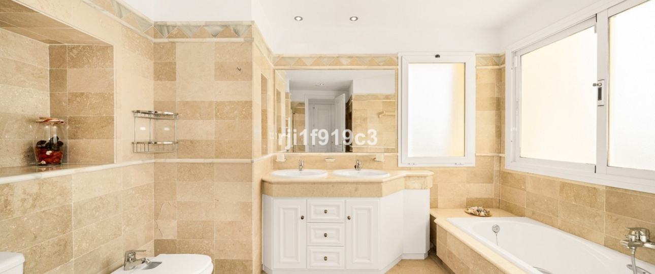 Rynek wtórny - apartment - Marbella - Elviria