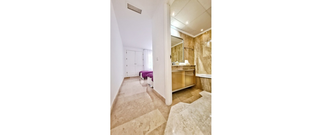 Rynek wtórny - apartment - Marbella - Elviria