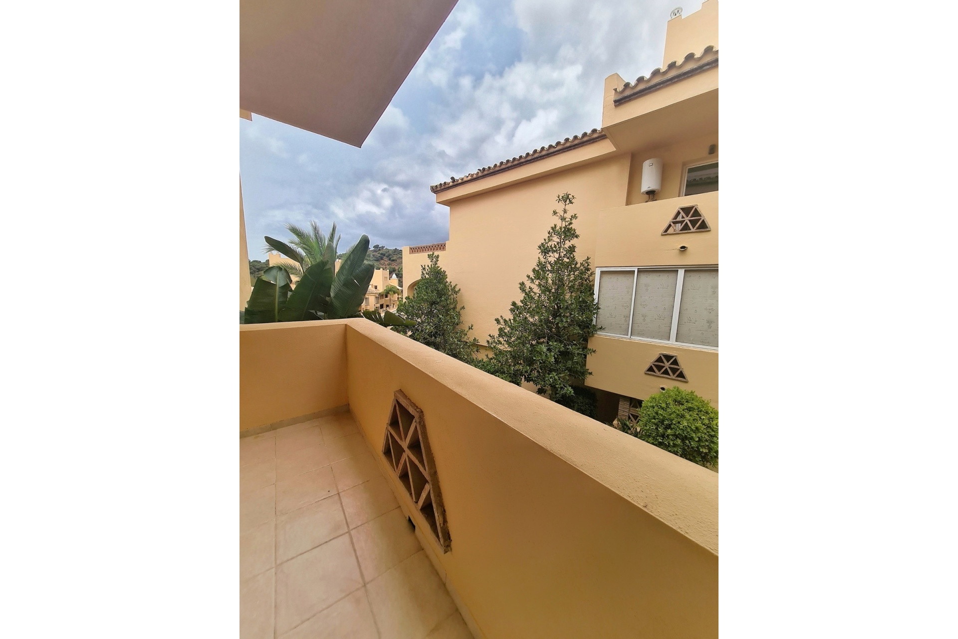 Rynek wtórny - apartment - Marbella - Elviria