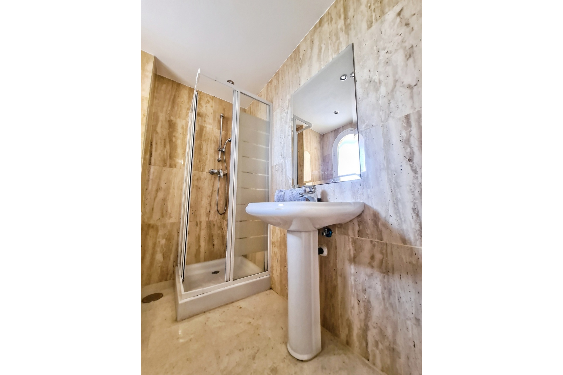 Rynek wtórny - apartment - Marbella - Elviria