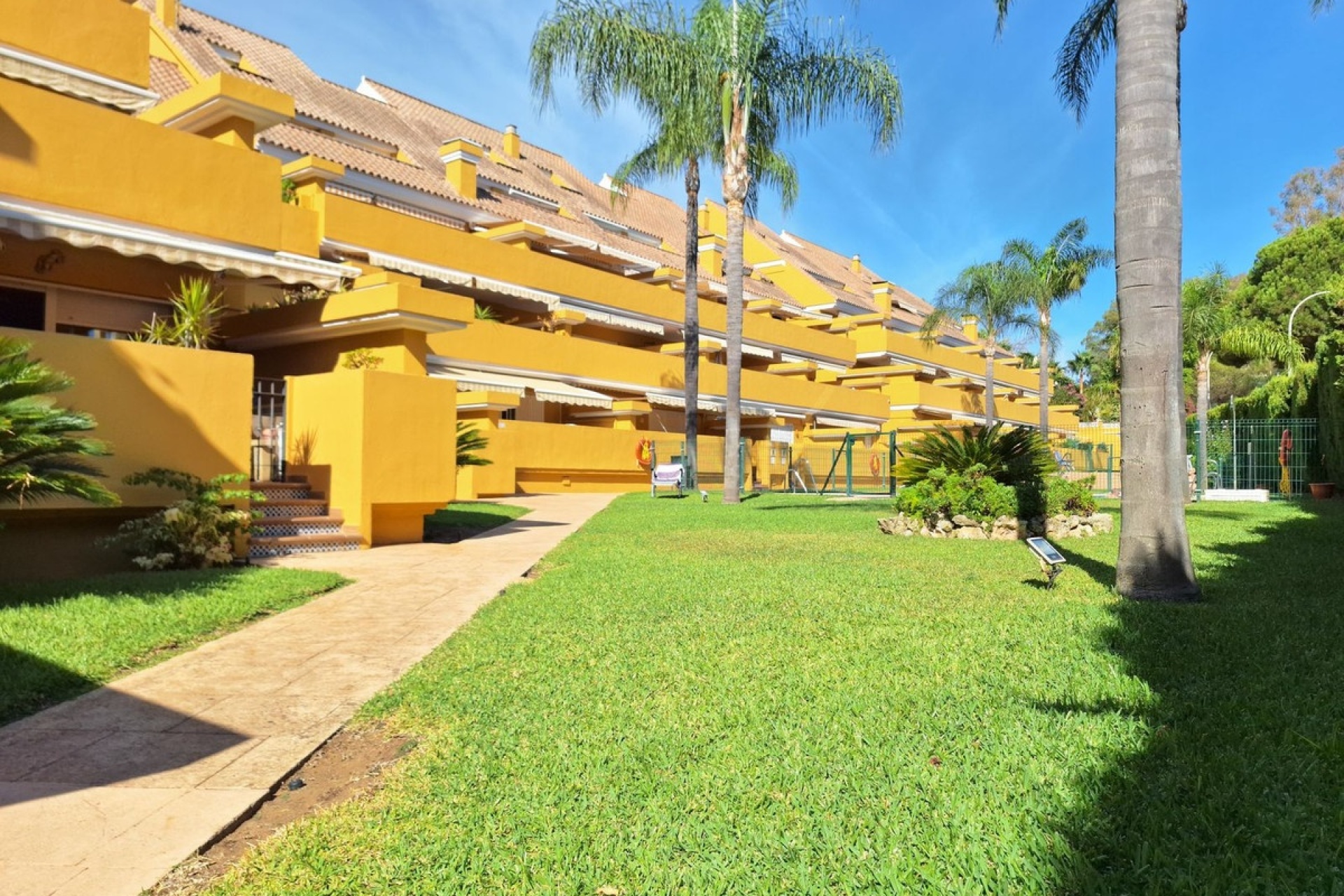 Rynek wtórny - apartment - Marbella - Elviria
