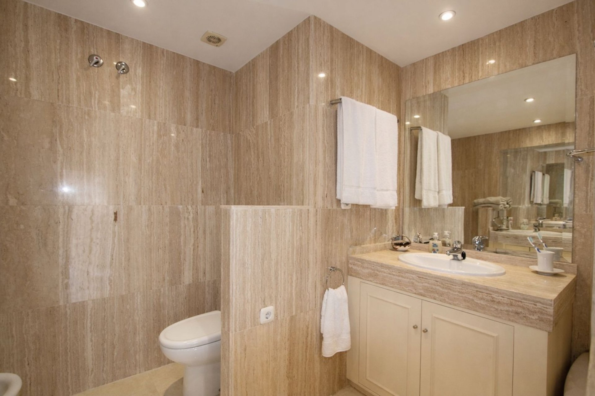 Rynek wtórny - apartment - Marbella - Elviria