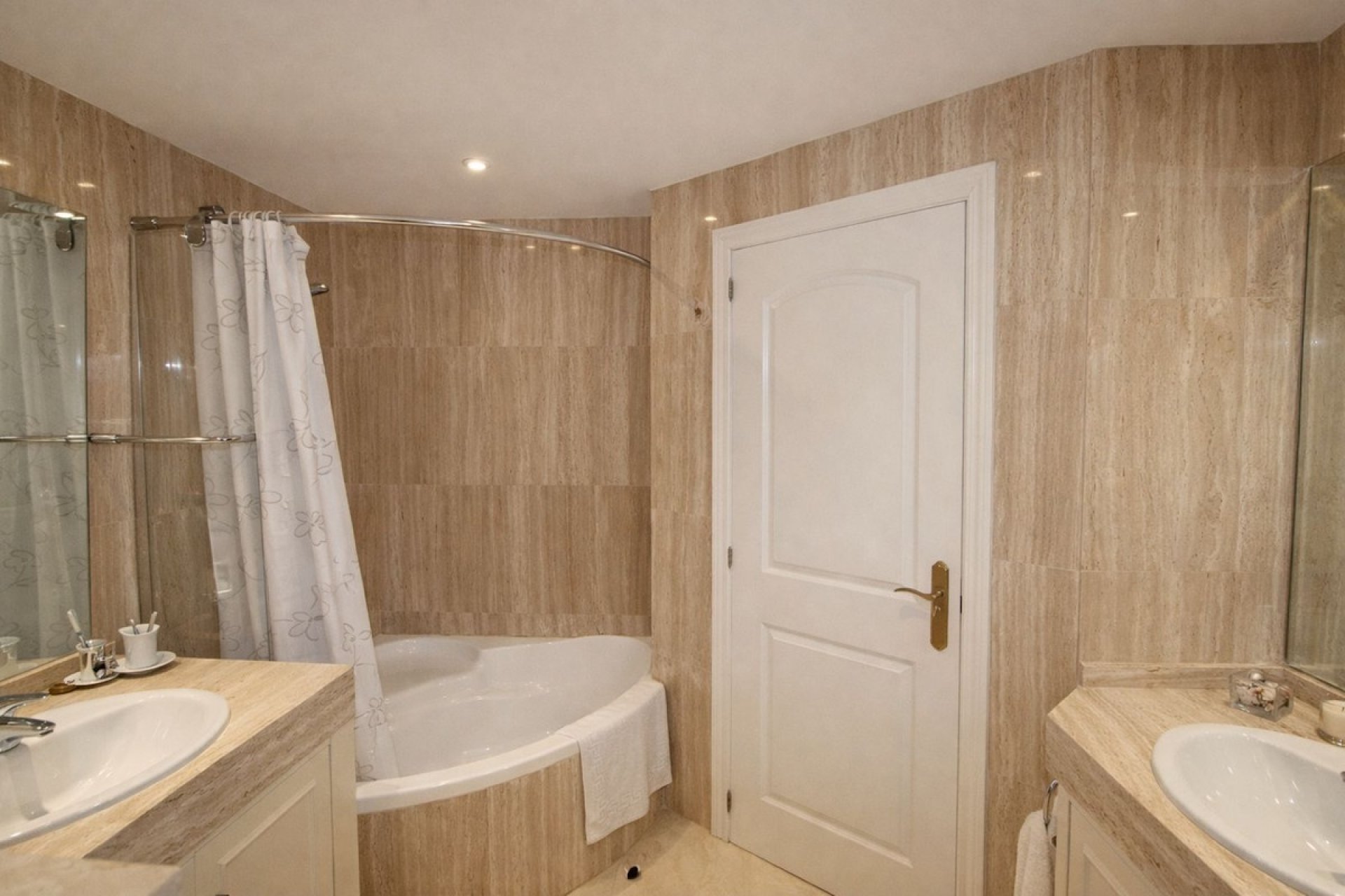 Rynek wtórny - apartment - Marbella - Elviria