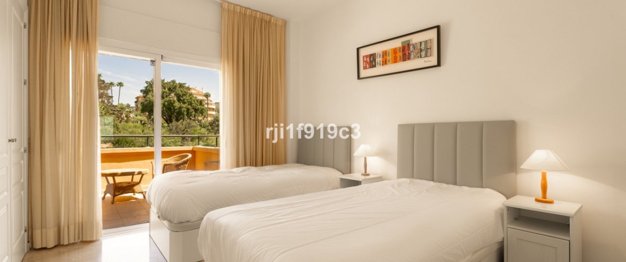 Rynek wtórny - apartment - Marbella - Elviria