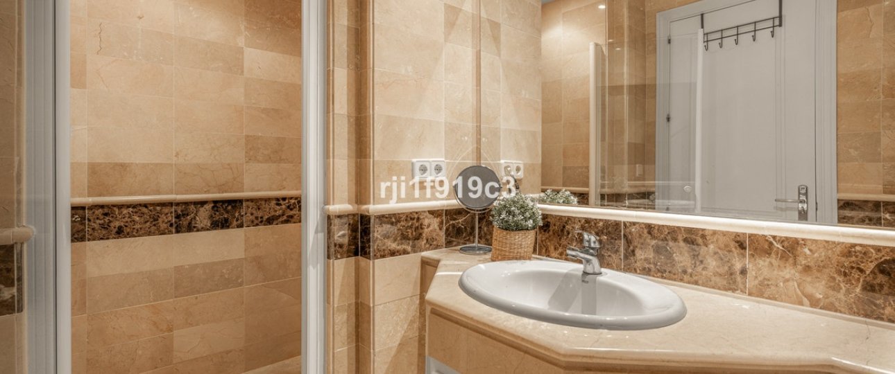 Rynek wtórny - apartment - Marbella - Elviria