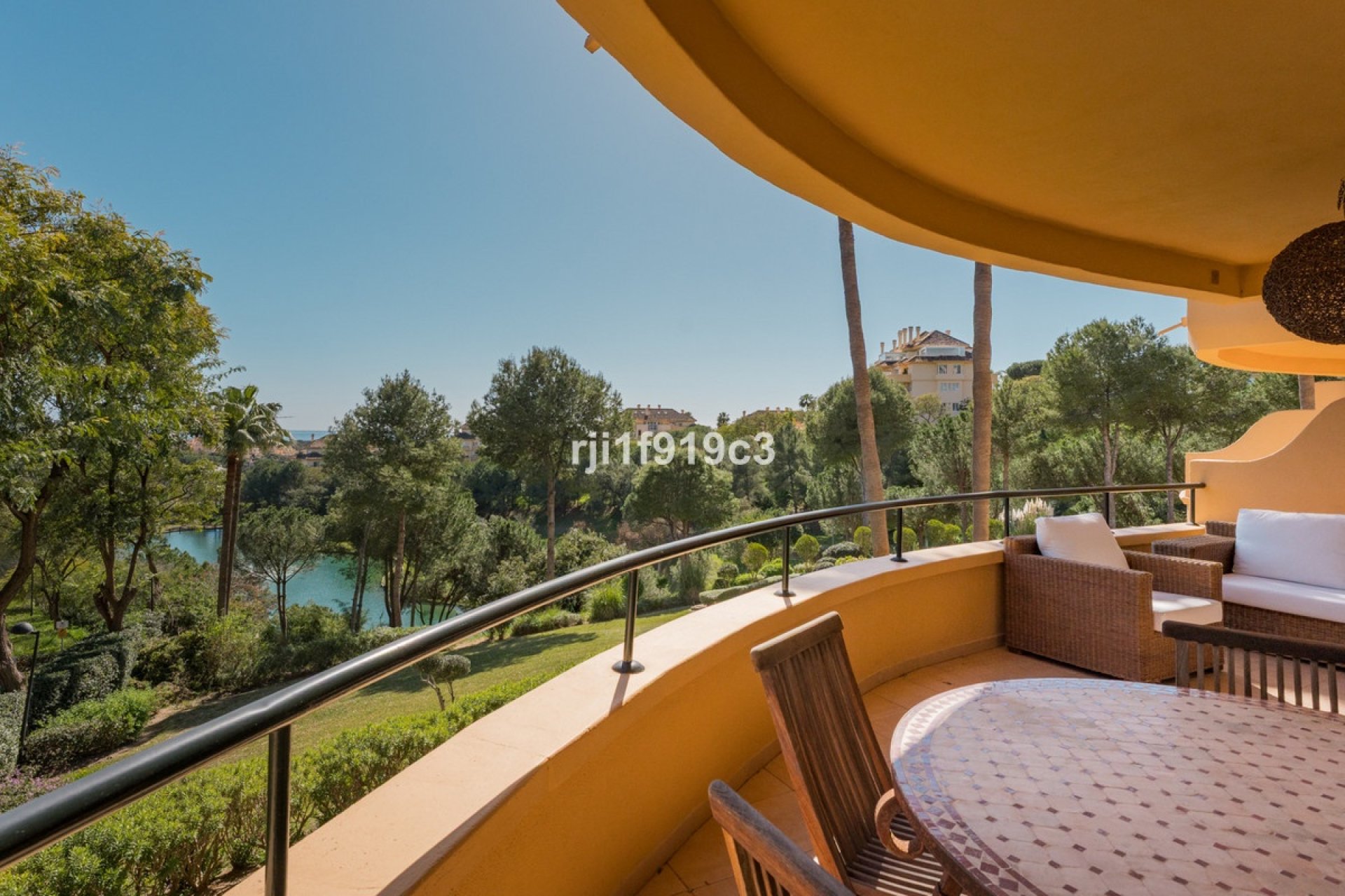 Rynek wtórny - apartment - Marbella - Elviria