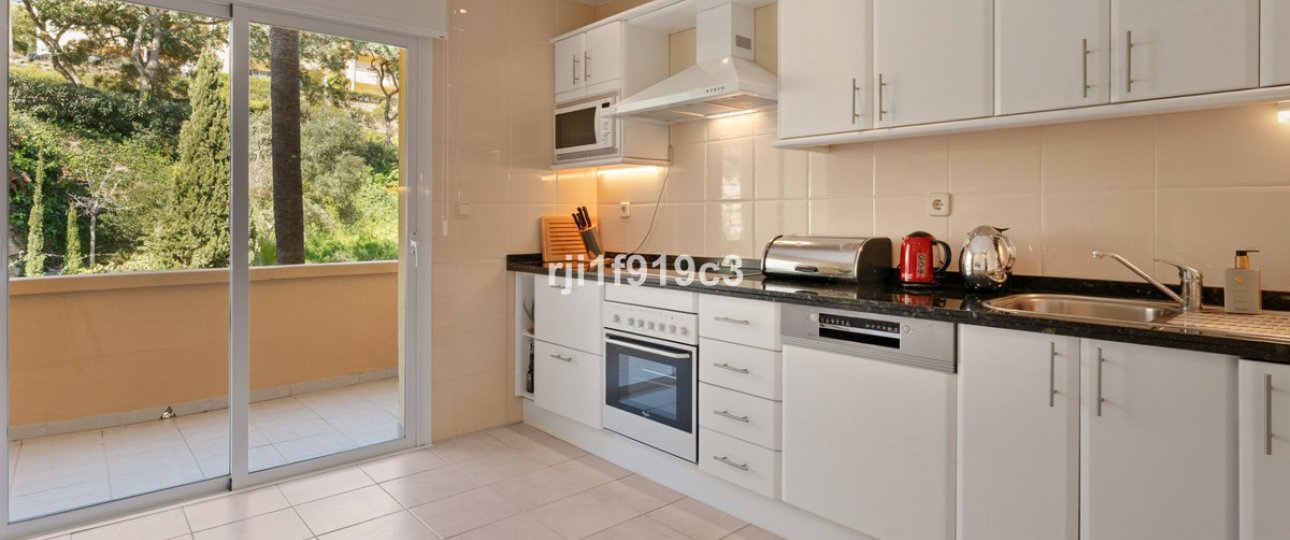 Rynek wtórny - apartment - Marbella - Elviria