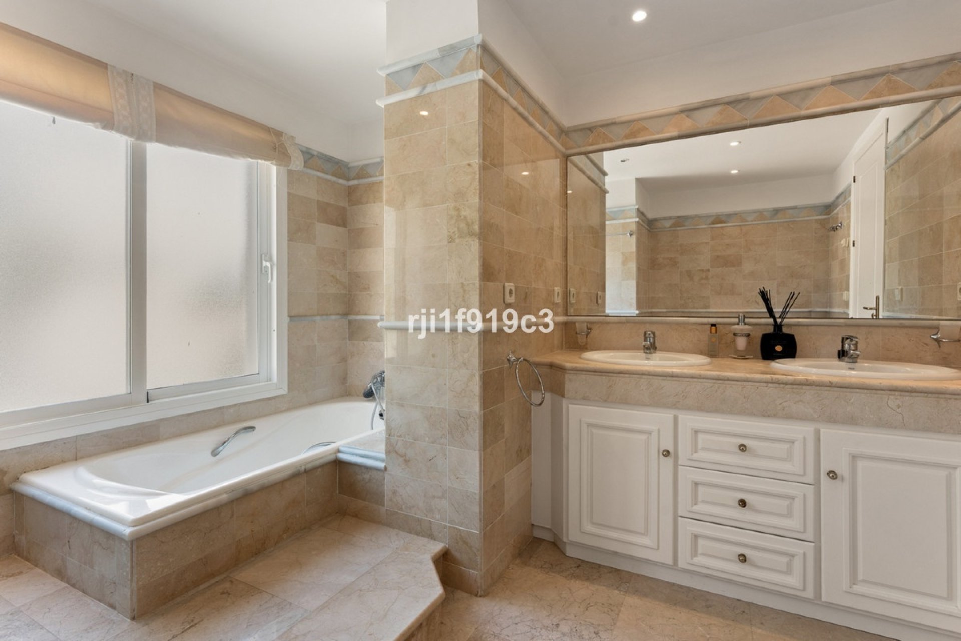 Rynek wtórny - apartment - Marbella - Elviria