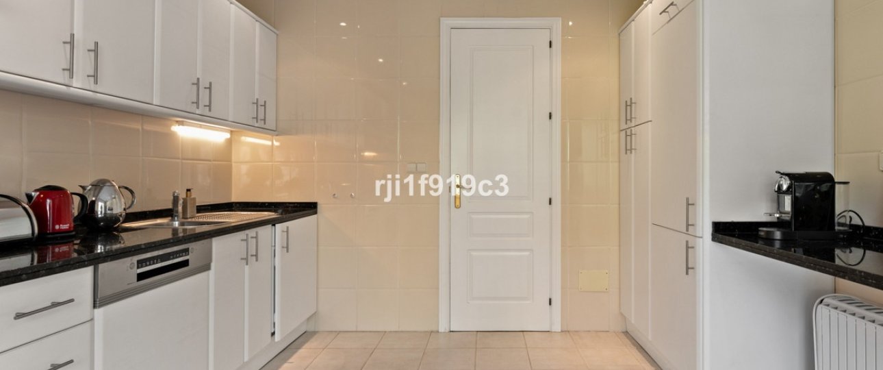 Rynek wtórny - apartment - Marbella - Elviria