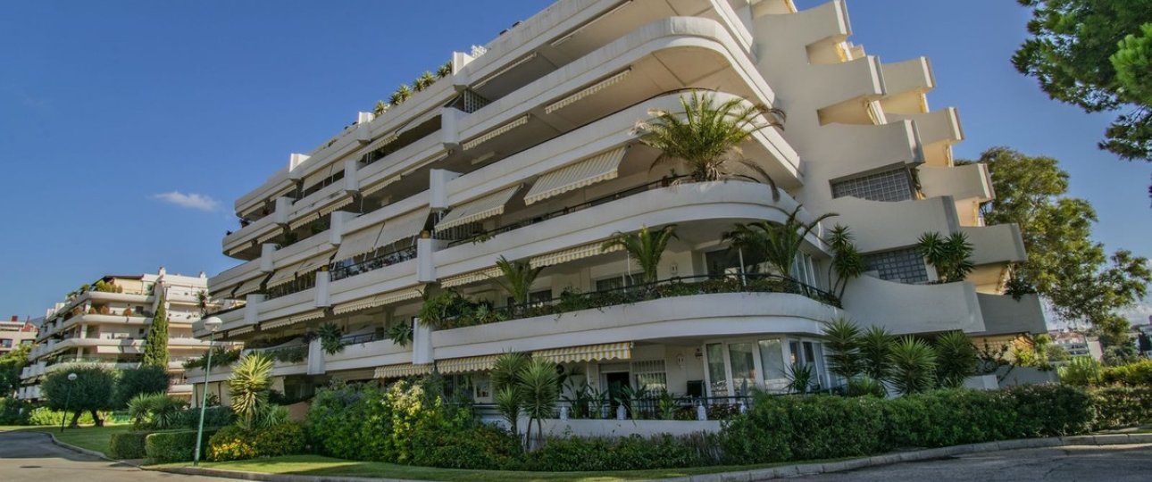 Rynek wtórny - apartment - Marbella - Guadalmina Alta