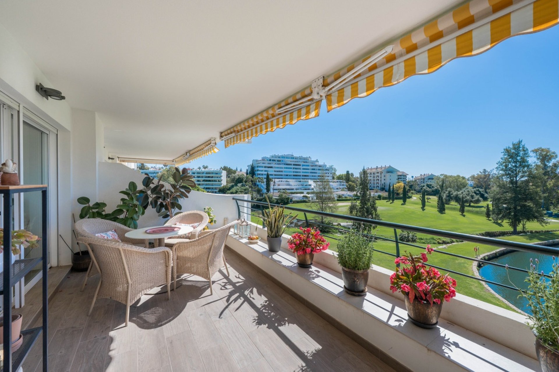 Rynek wtórny - apartment - Marbella - Guadalmina Alta