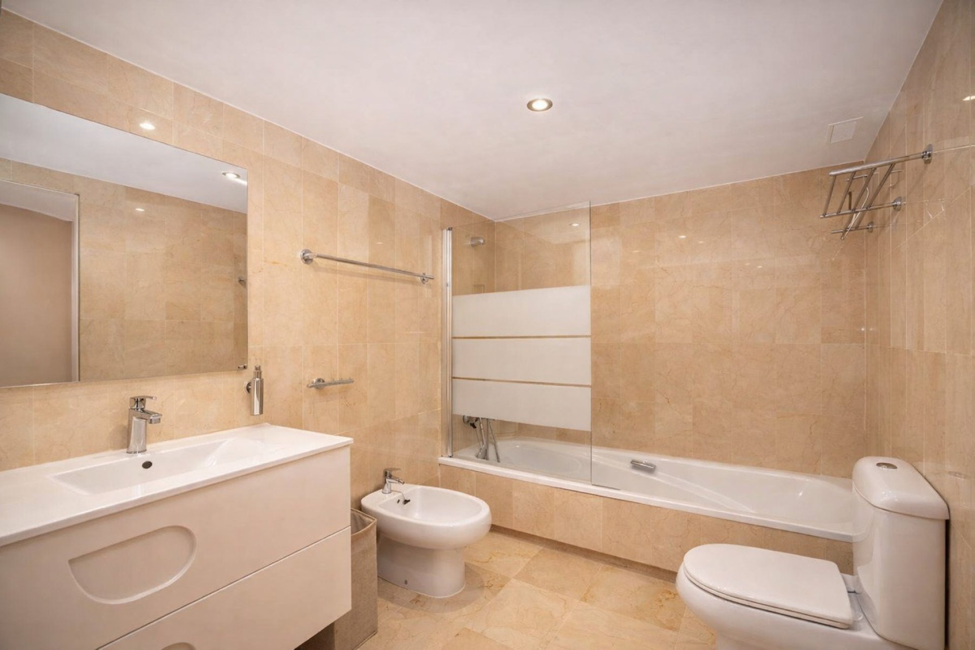 Rynek wtórny - apartment - Marbella - Guadalmina Alta