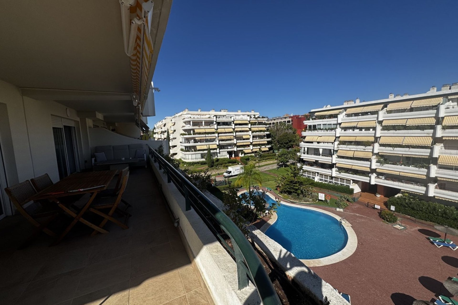 Rynek wtórny - apartment - Marbella - Guadalmina Alta