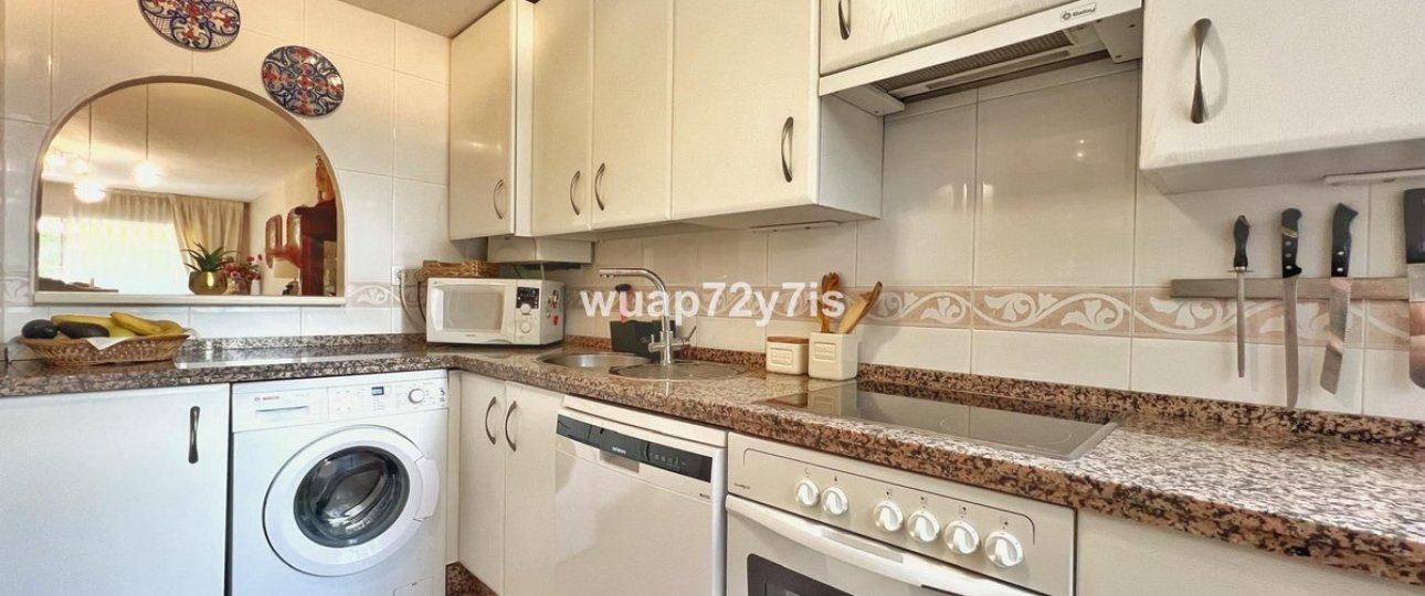 Rynek wtórny - apartment - Marbella - Guadalmina Alta