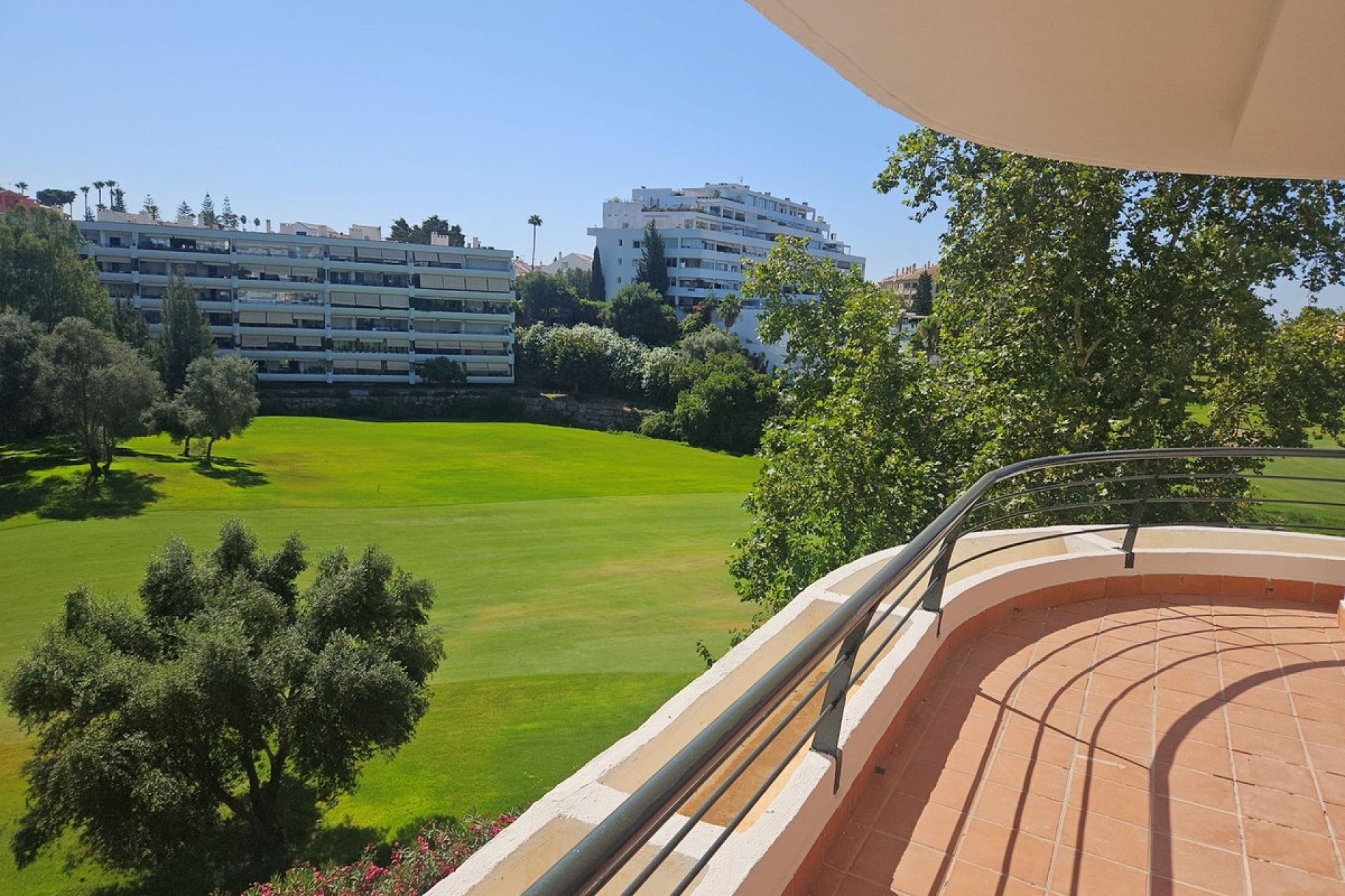 Rynek wtórny - apartment - Marbella - Guadalmina Alta