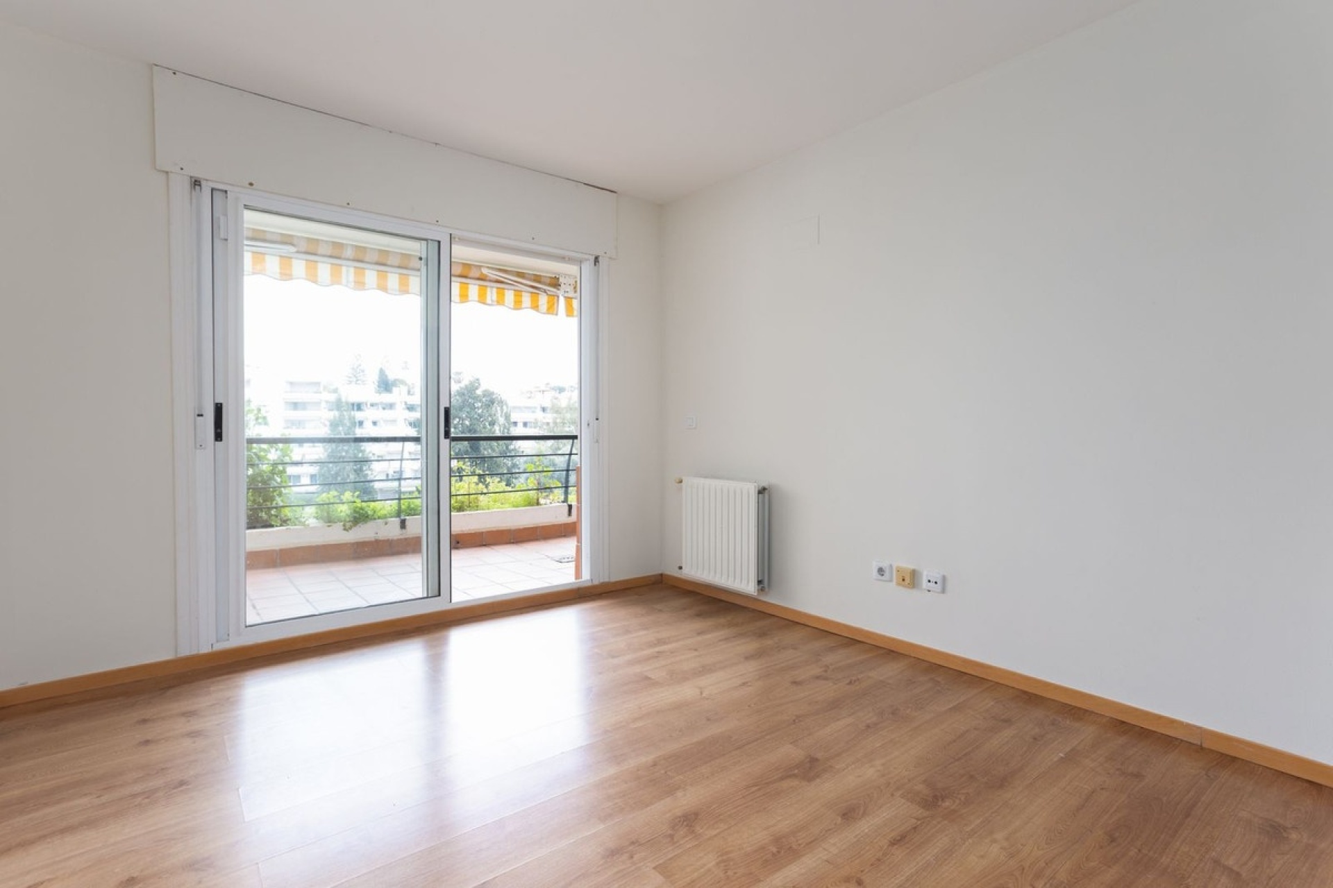 Rynek wtórny - apartment - Marbella - Guadalmina Alta