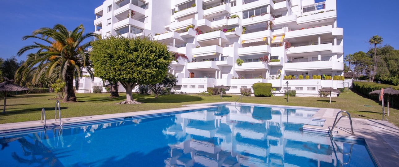 Rynek wtórny - apartment - Marbella - Guadalmina Alta