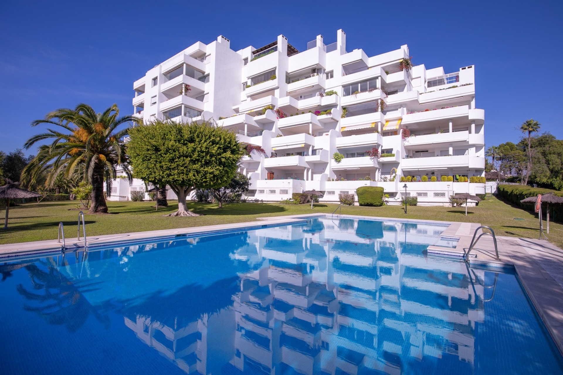 Rynek wtórny - apartment - Marbella - Guadalmina Alta