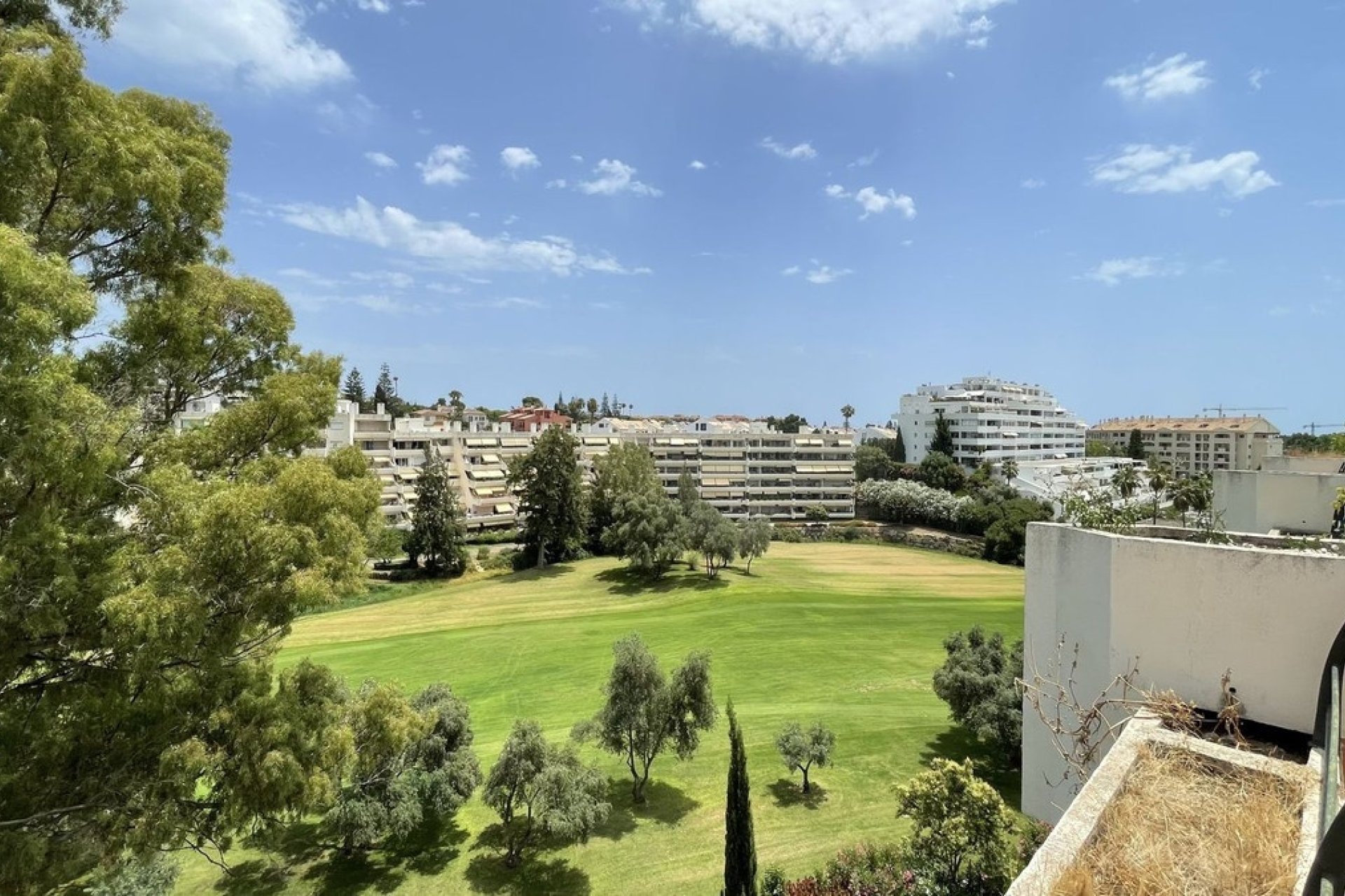 Rynek wtórny - apartment - Marbella - Guadalmina Alta