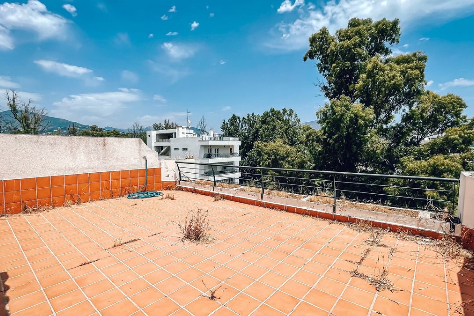 Rynek wtórny - apartment - Marbella - Guadalmina Alta