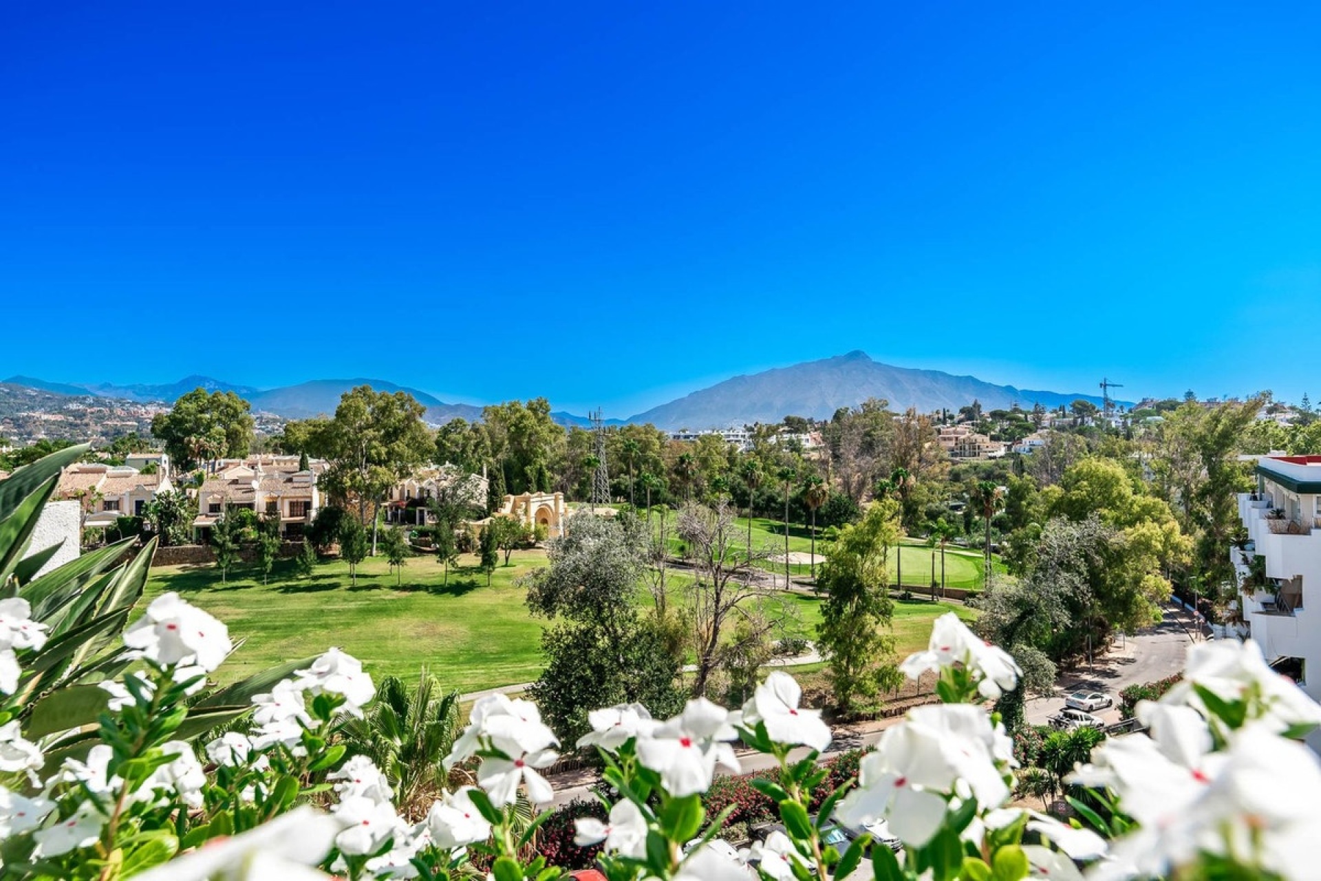 Rynek wtórny - apartment - Marbella - Guadalmina Alta