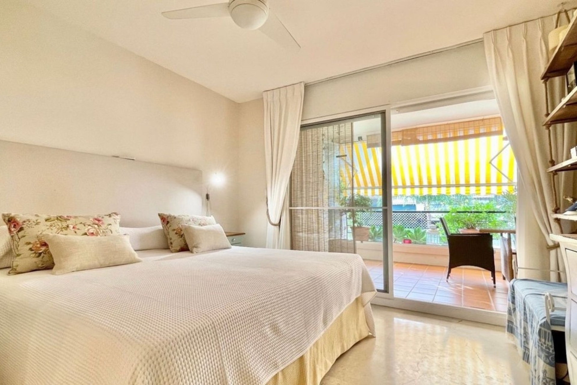 Rynek wtórny - apartment - Marbella - Guadalmina Alta