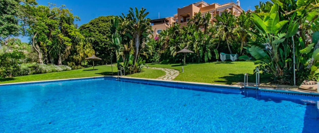 Rynek wtórny - apartment - Marbella - Guadalmina Alta
