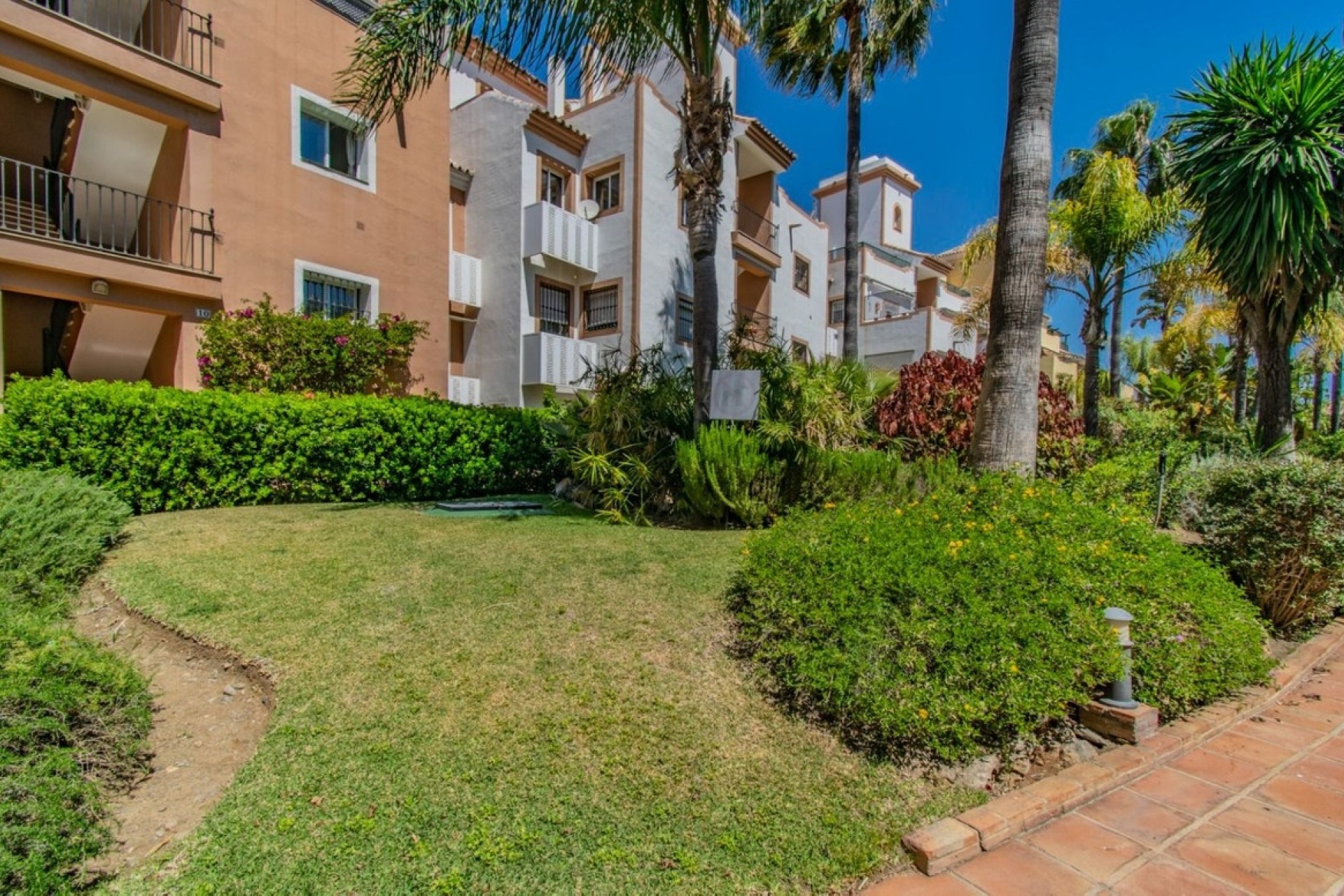 Rynek wtórny - apartment - Marbella - Guadalmina Alta
