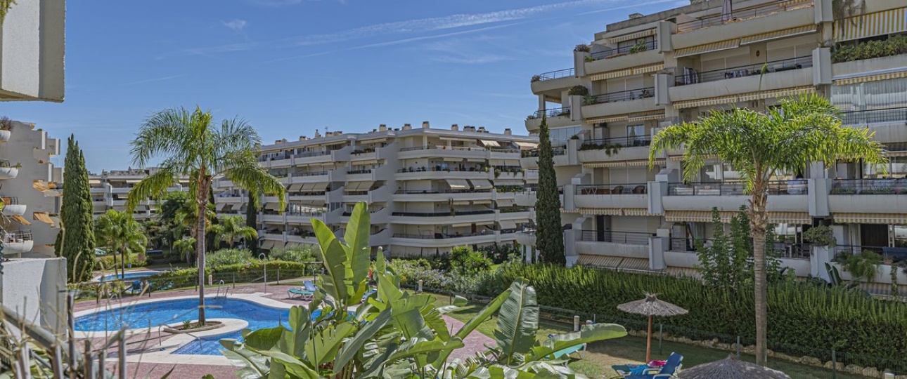 Rynek wtórny - apartment - Marbella - Guadalmina Alta