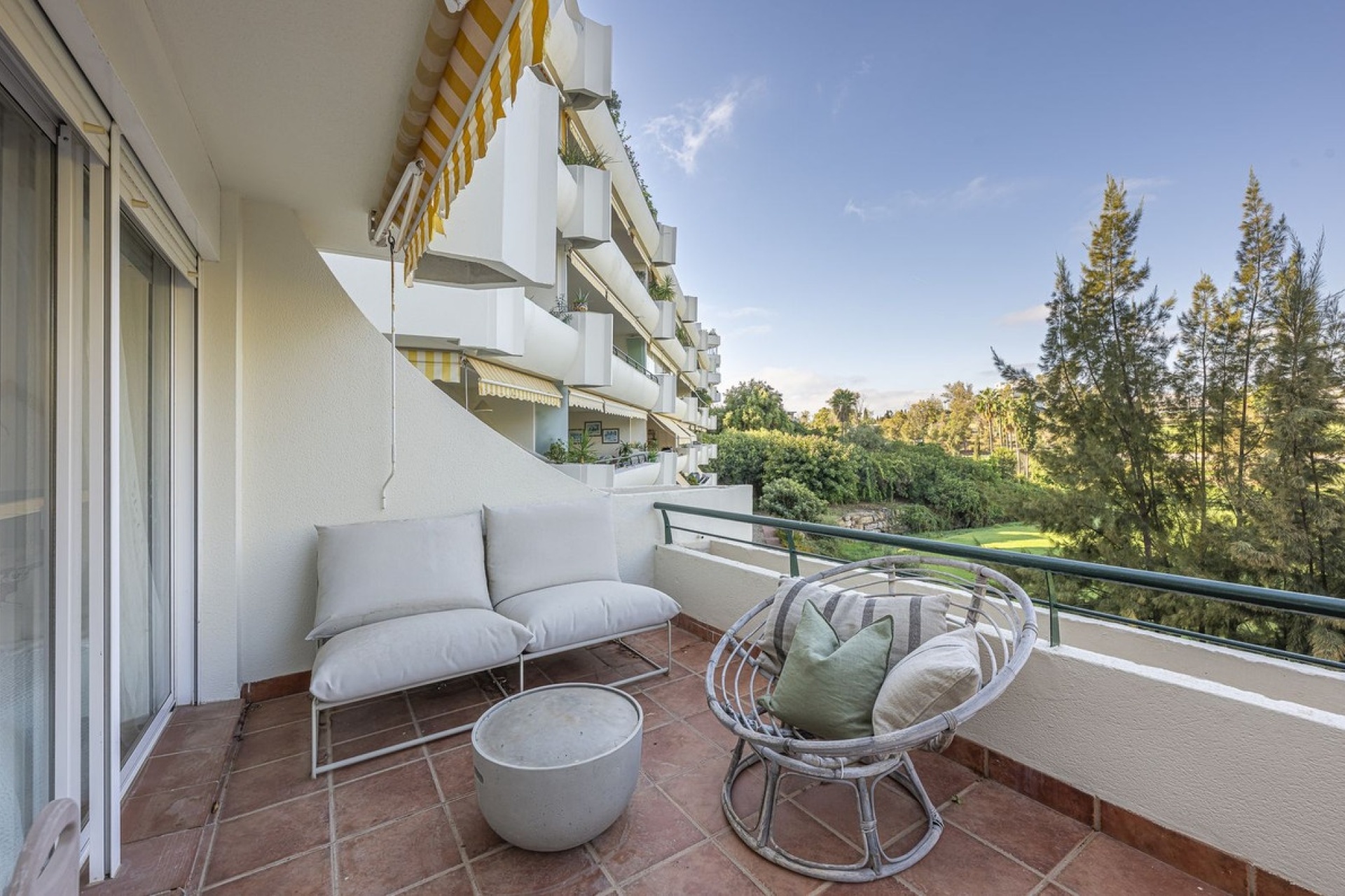 Rynek wtórny - apartment - Marbella - Guadalmina Alta