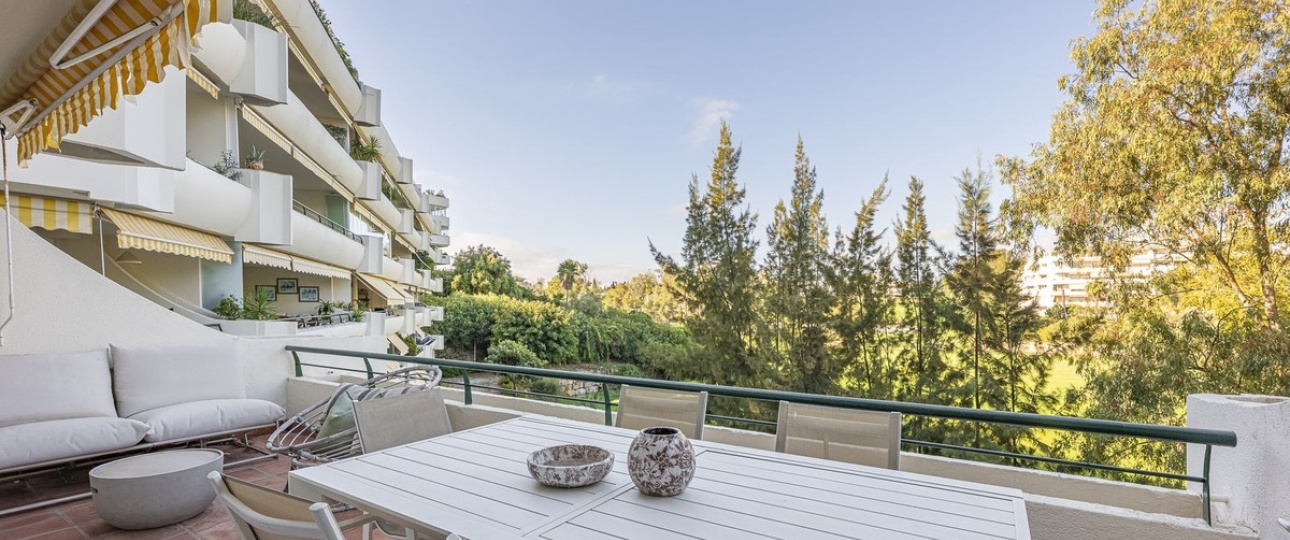 Rynek wtórny - apartment - Marbella - Guadalmina Alta