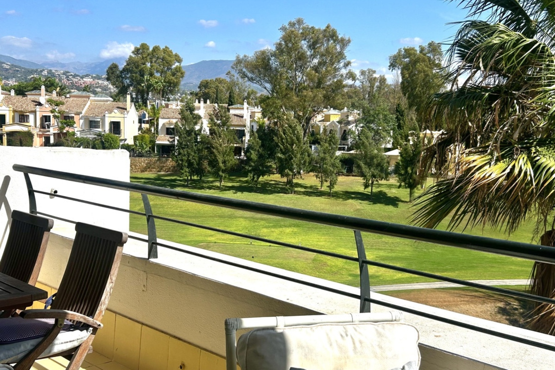 Rynek wtórny - apartment - Marbella - Guadalmina Alta